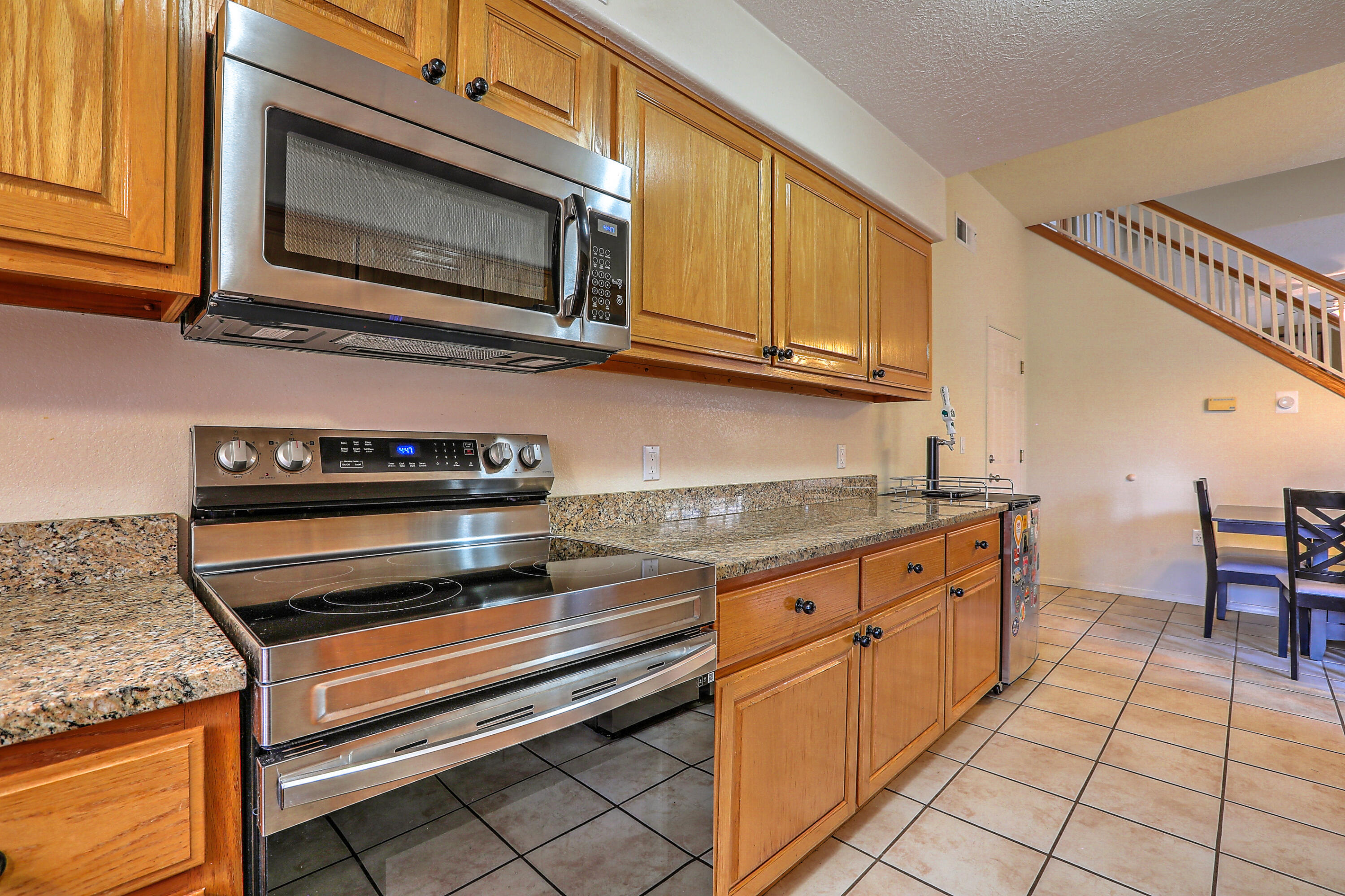 10060 Del Chaparral Court NE