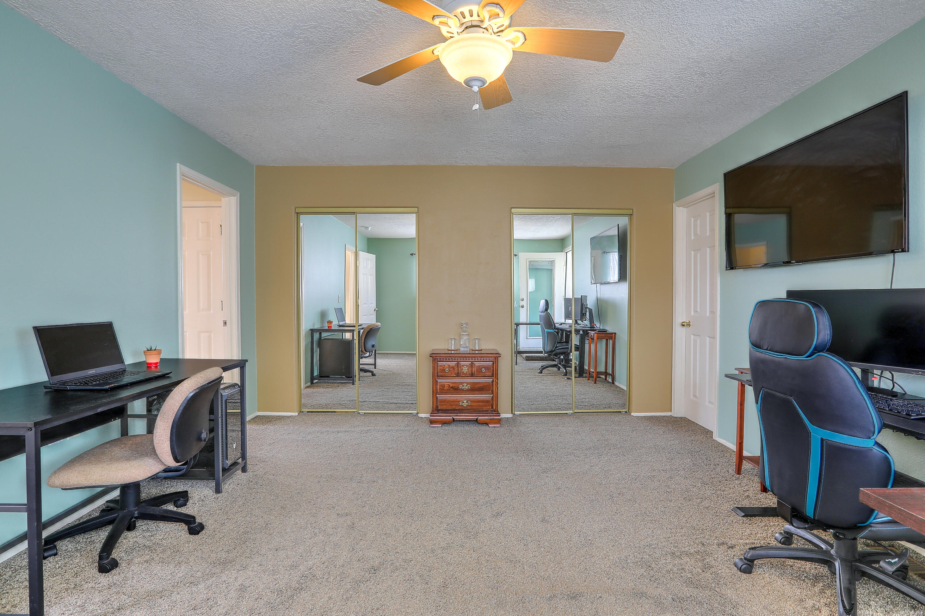 10060 Del Chaparral Court NE