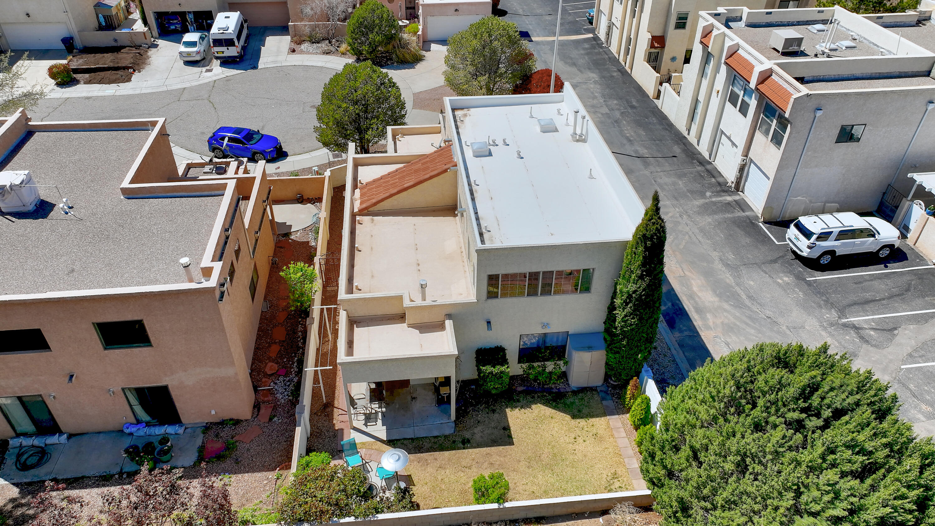 10060 Del Chaparral Court NE