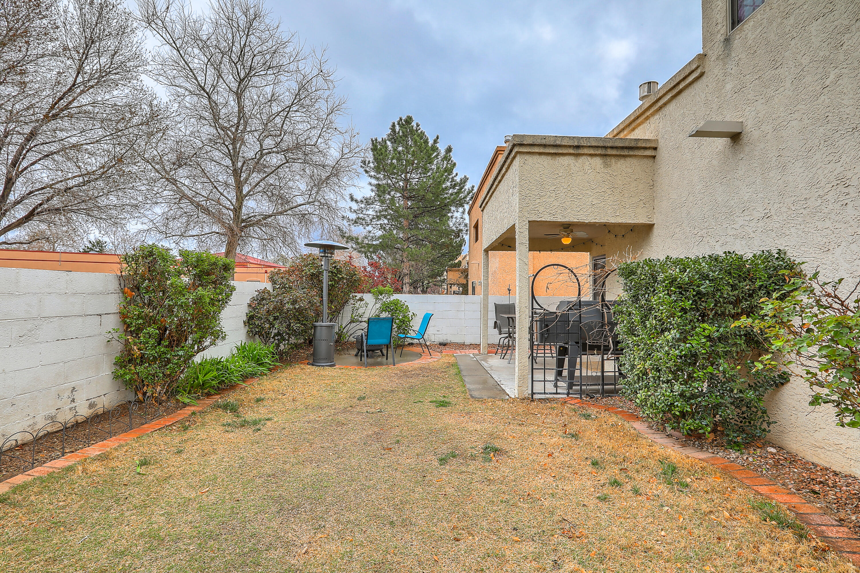 10060 Del Chaparral Court NE