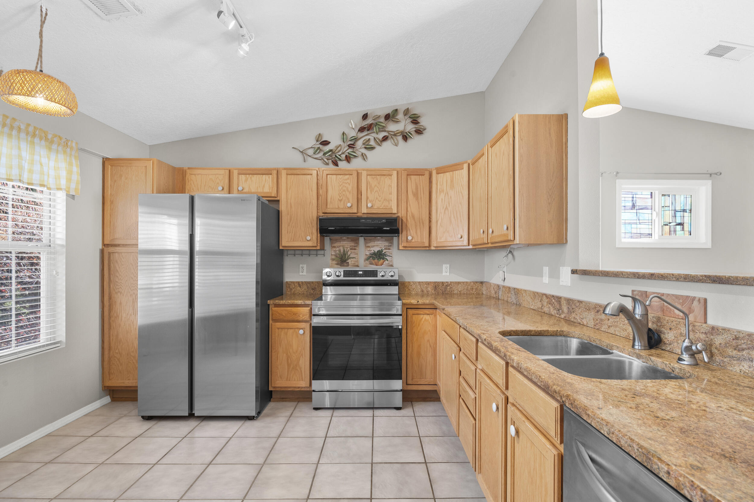 6960 Glen Hills Drive NE