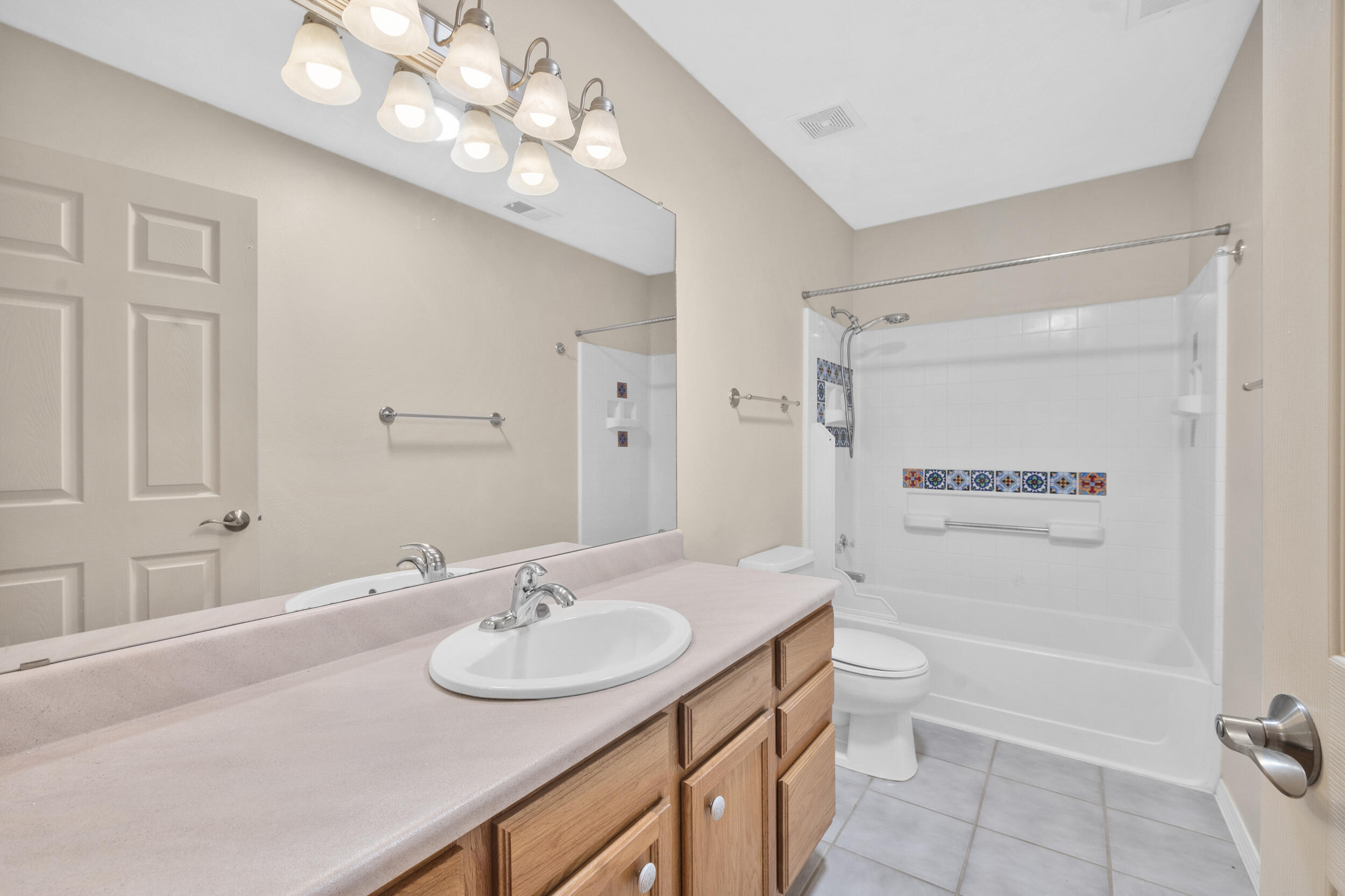 6960 Glen Hills Drive NE