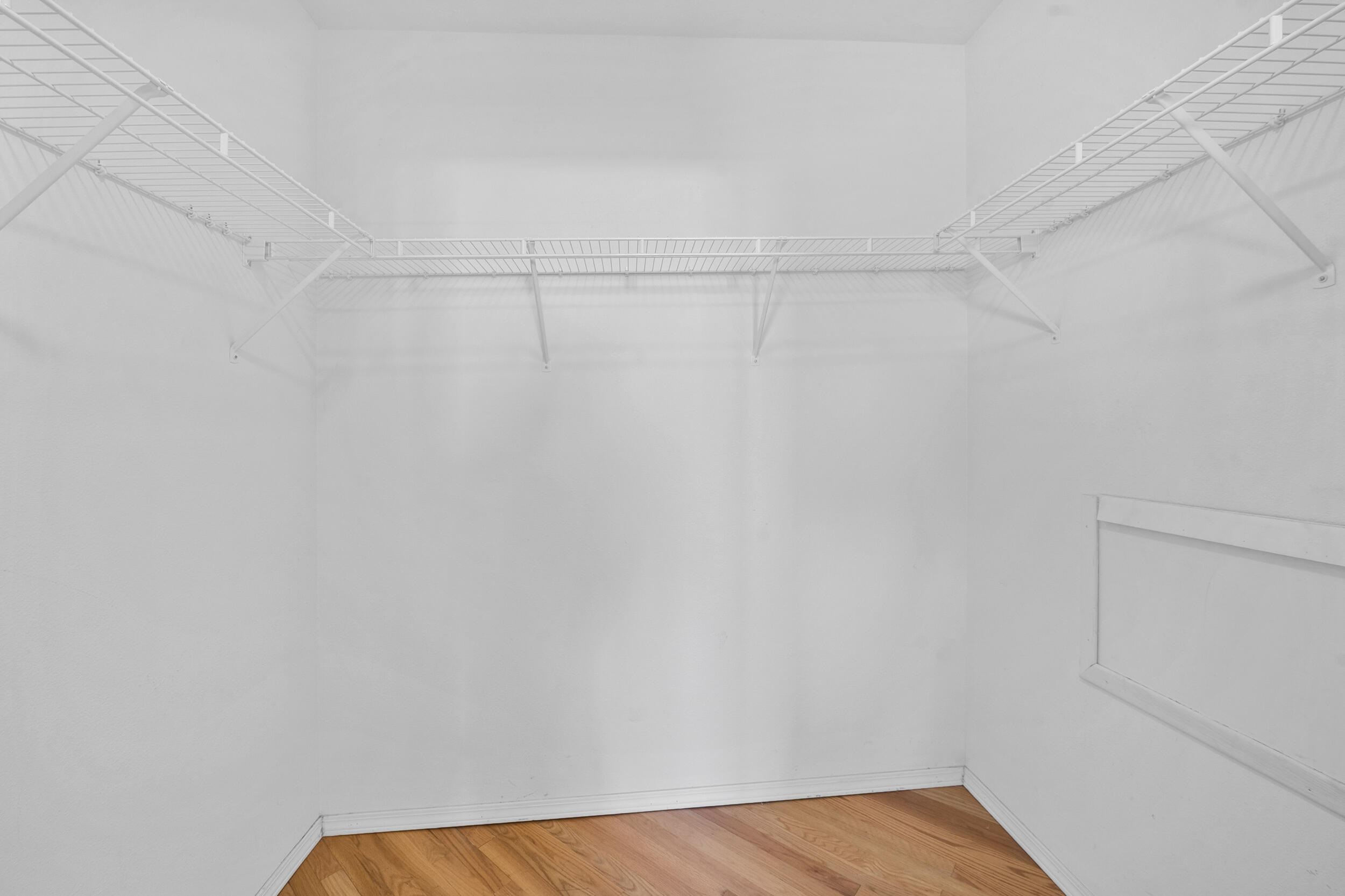 6960 Glen Hills Drive NE