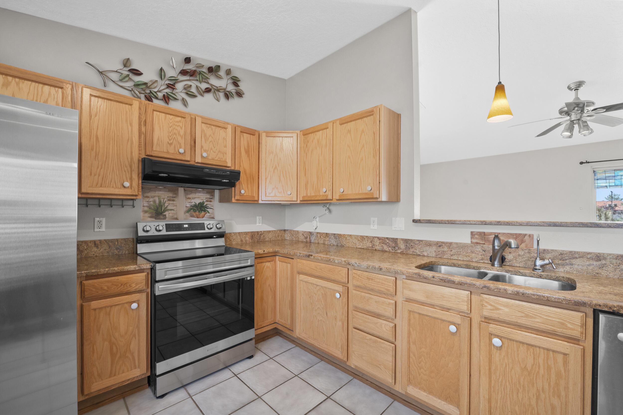 6960 Glen Hills Drive NE