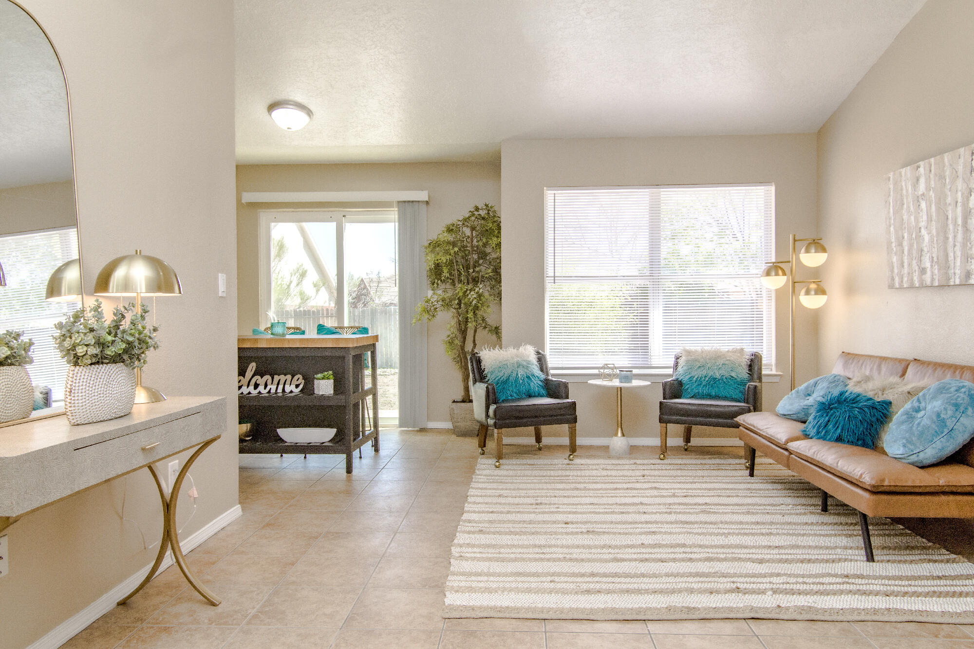 8016 Lyndsi Avenue NW