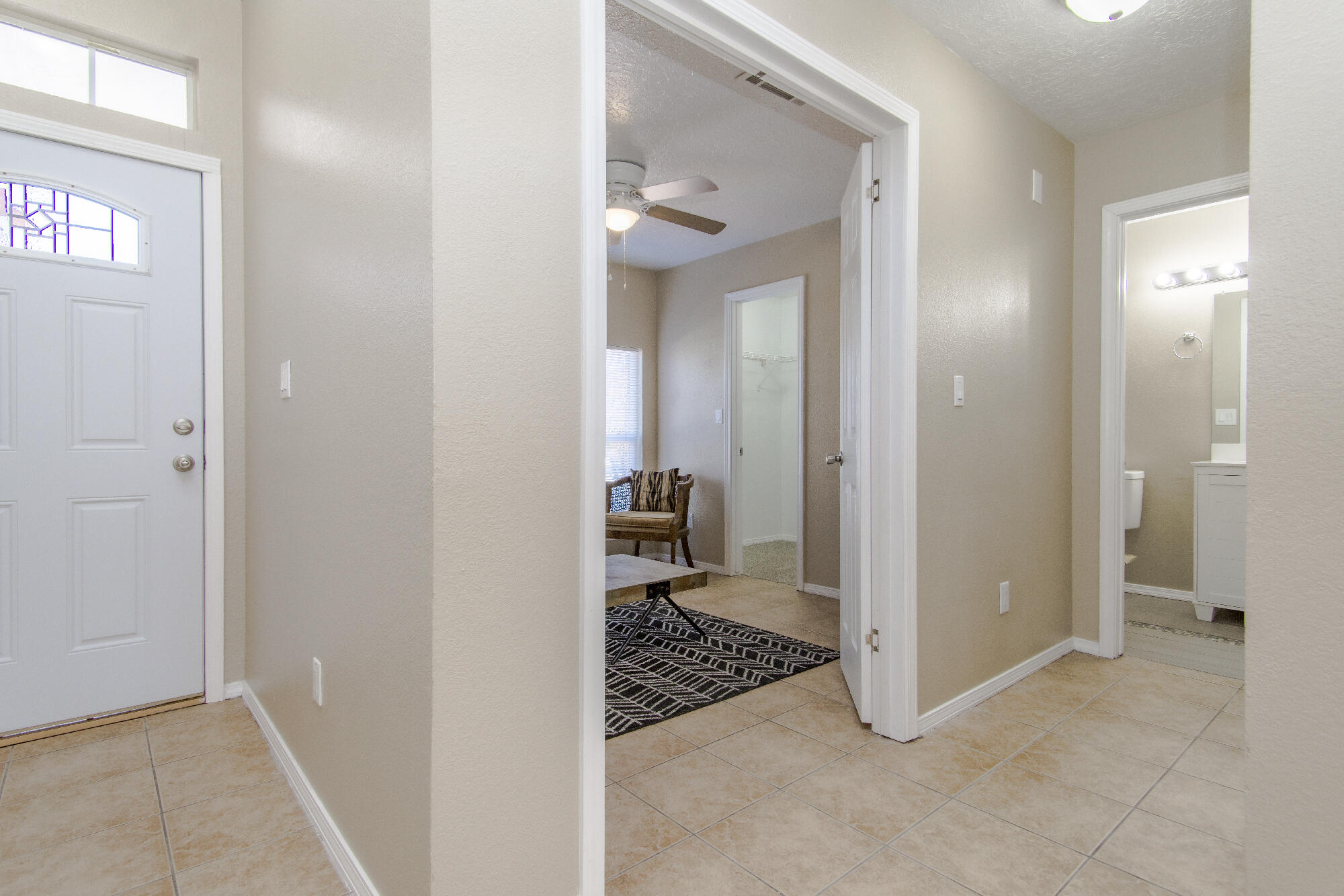 8016 Lyndsi Avenue NW