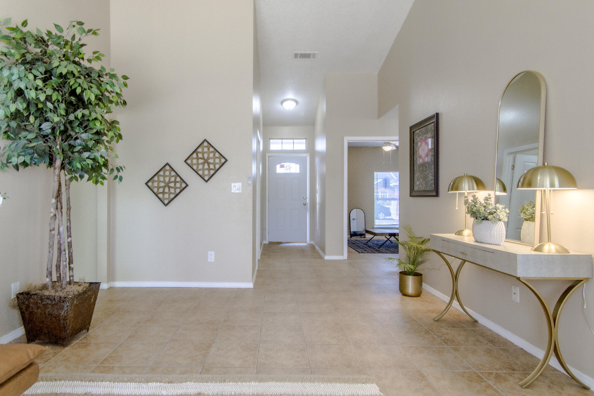 8016 Lyndsi Avenue NW