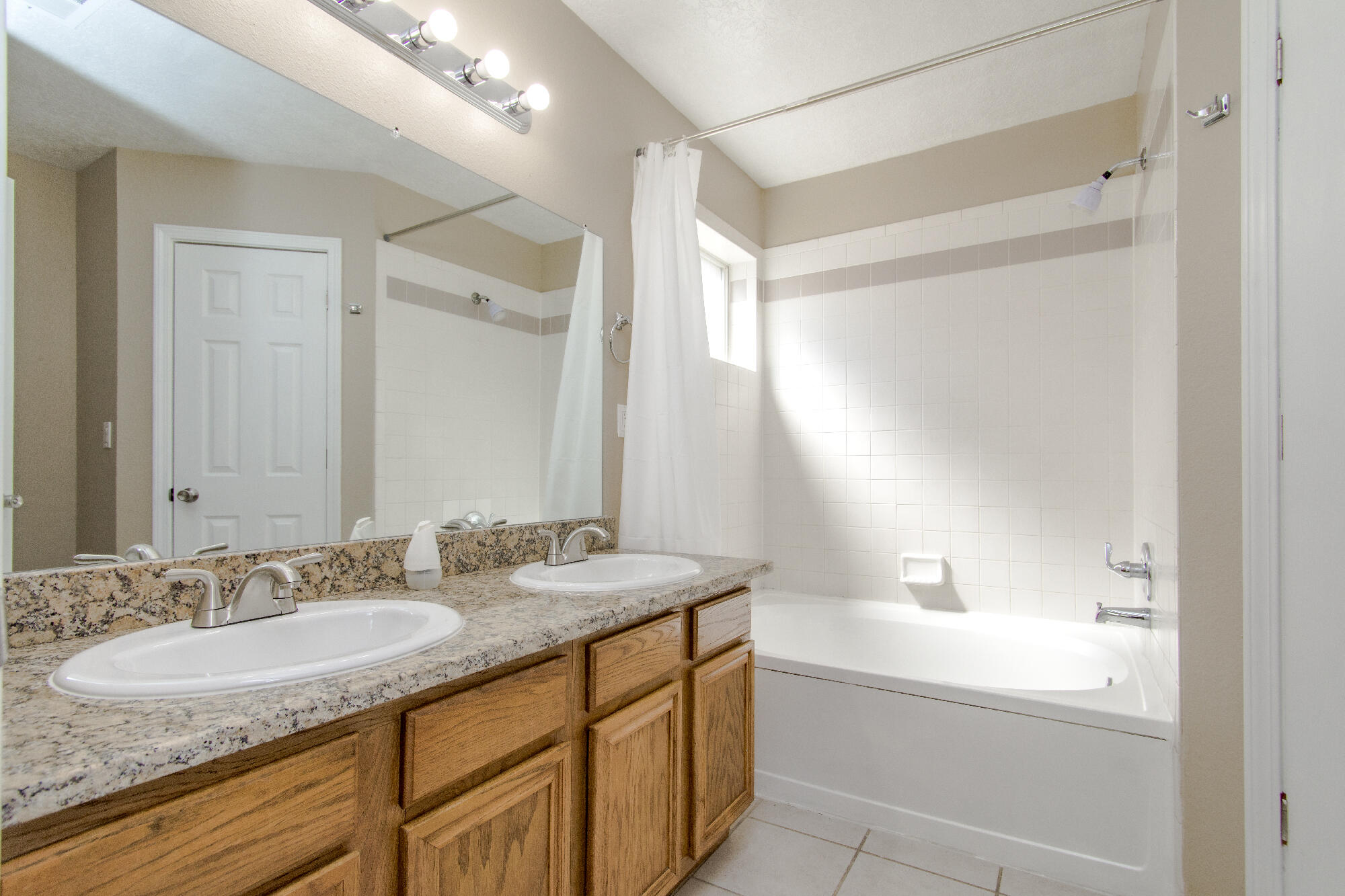 8016 Lyndsi Avenue NW