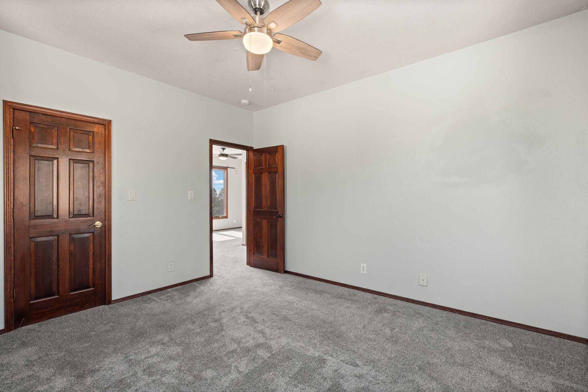 1411 Bluebell Place NE