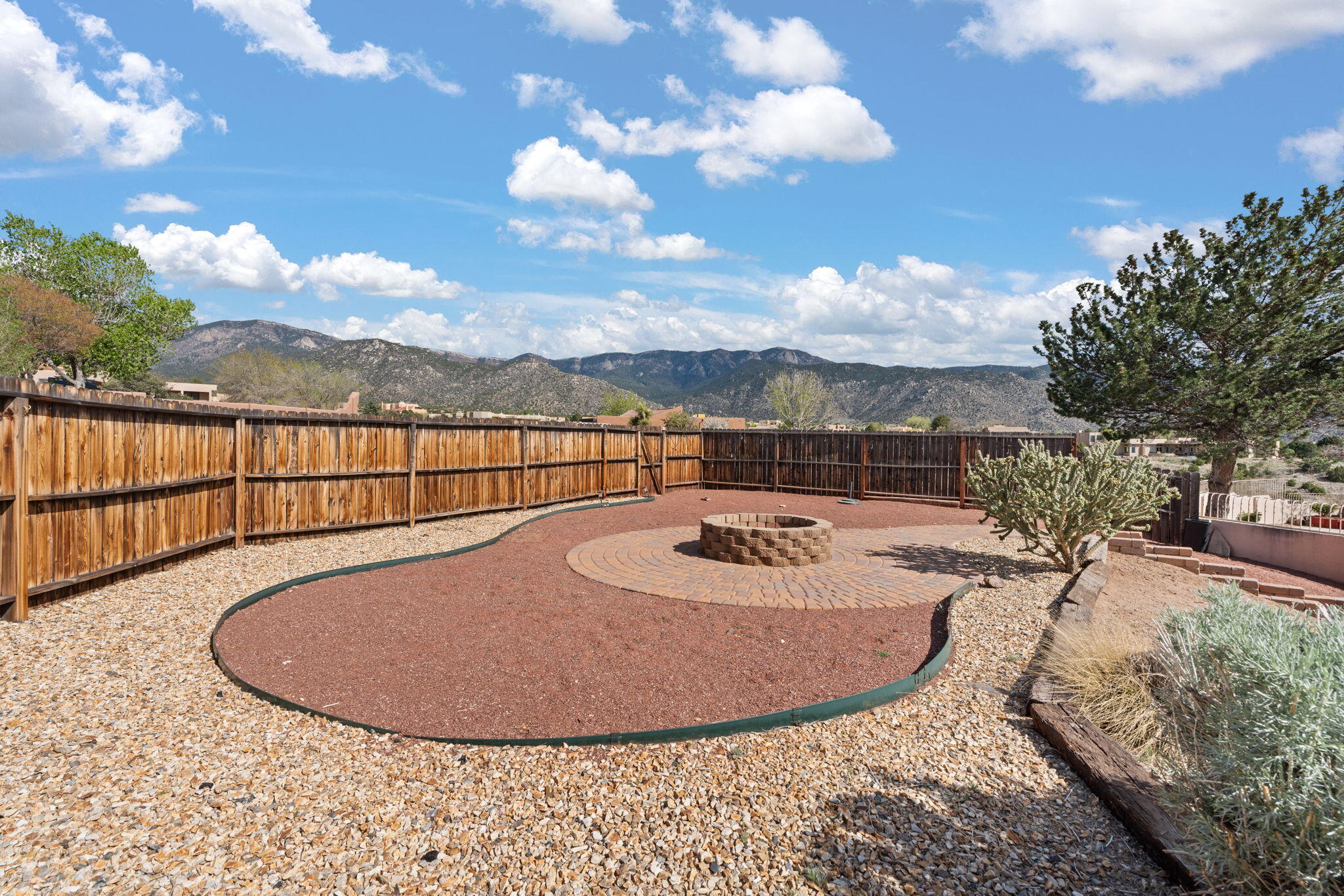 1411 Bluebell Place NE