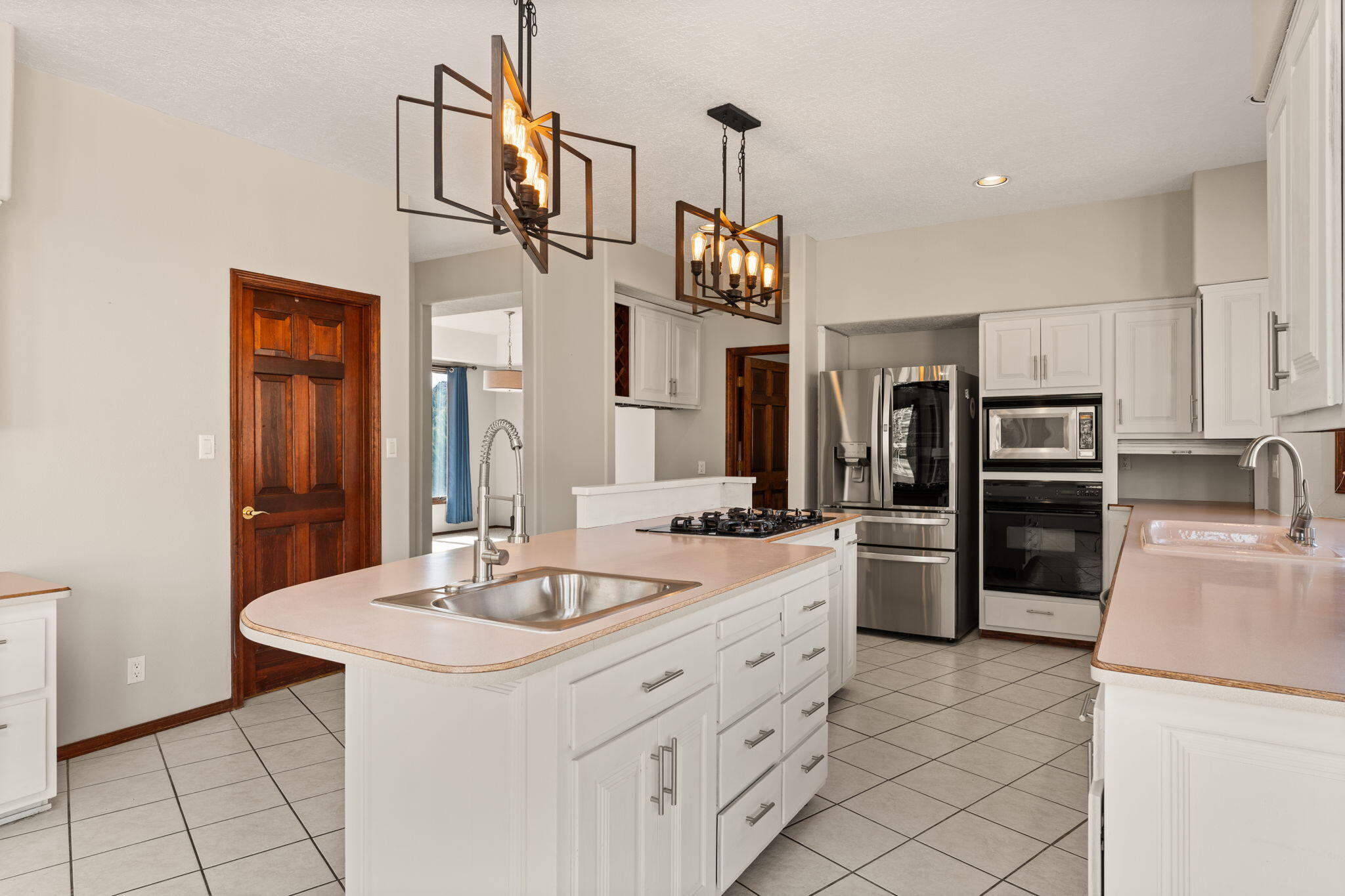 1411 Bluebell Place NE