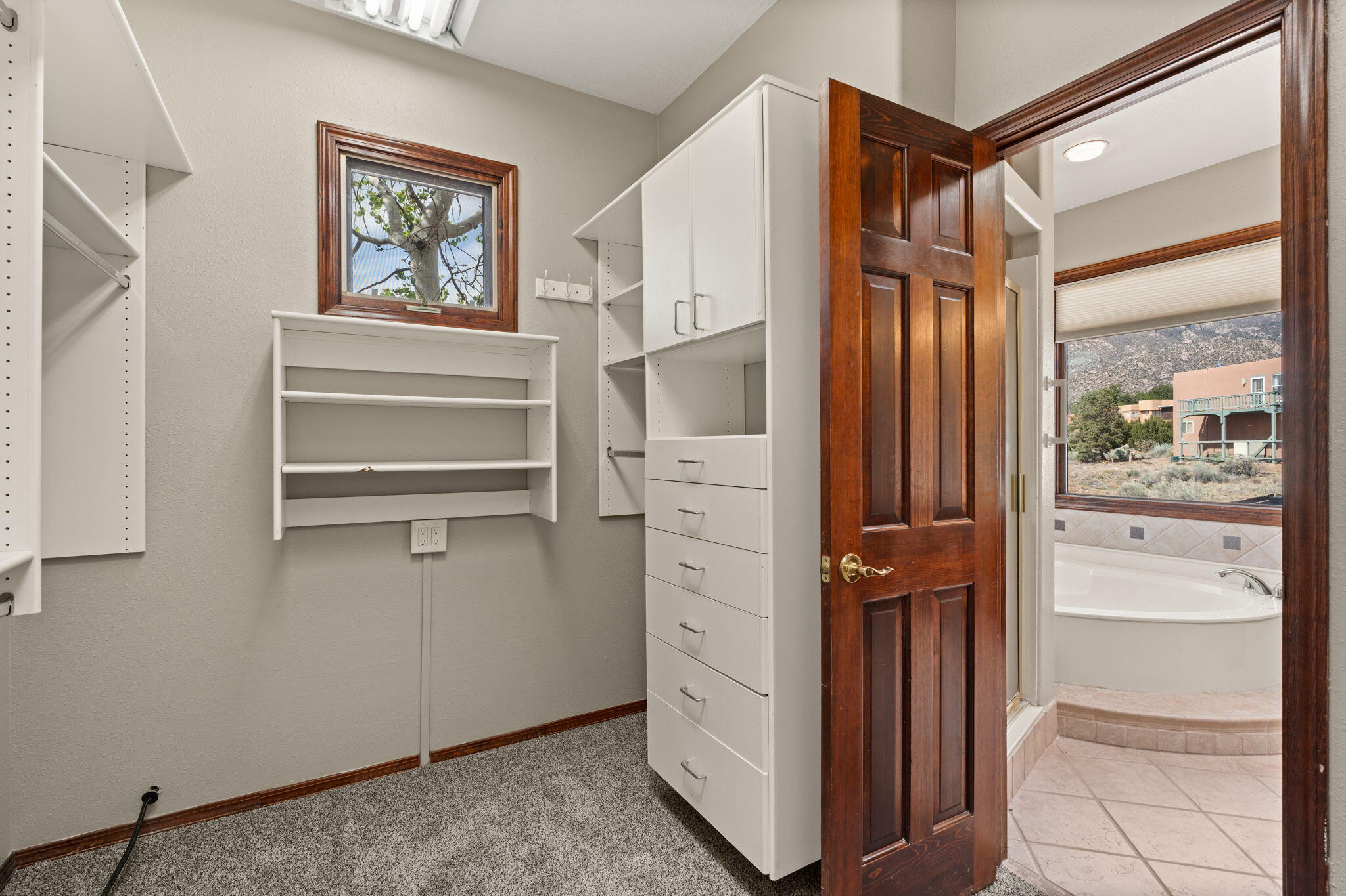 1411 Bluebell Place NE