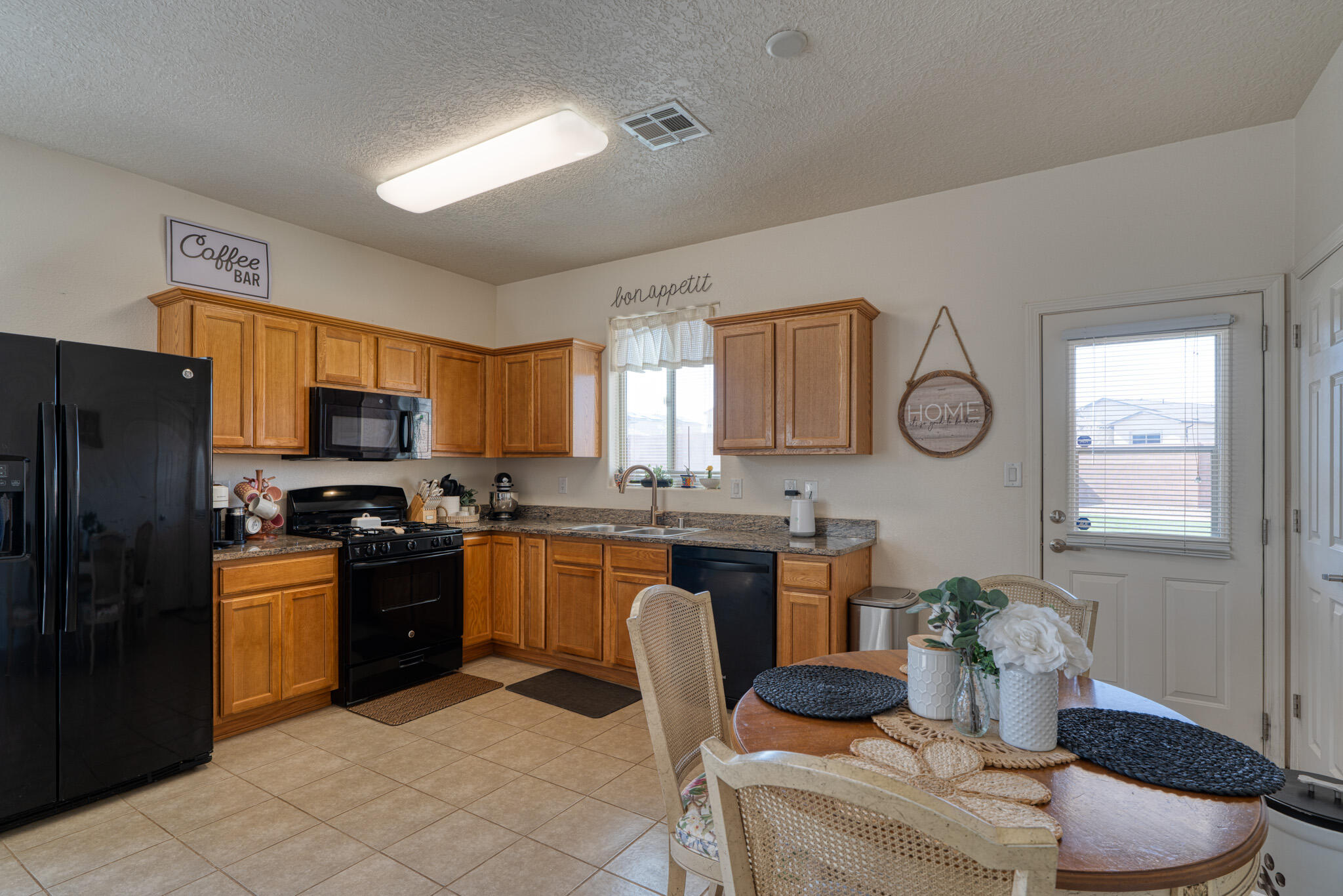 4808 Tiny Sparrow Road NE