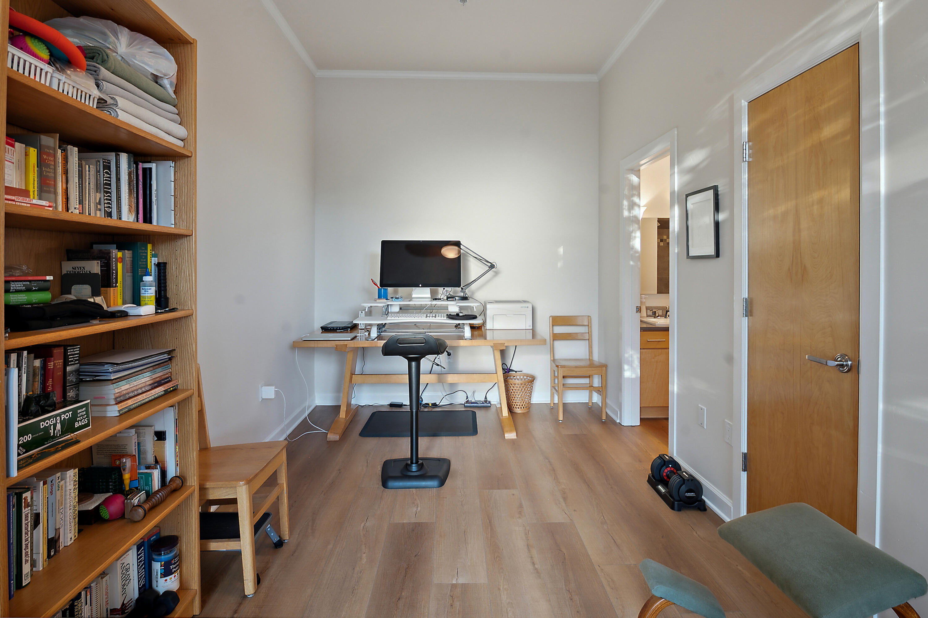 110 Richmond Drive SE 202