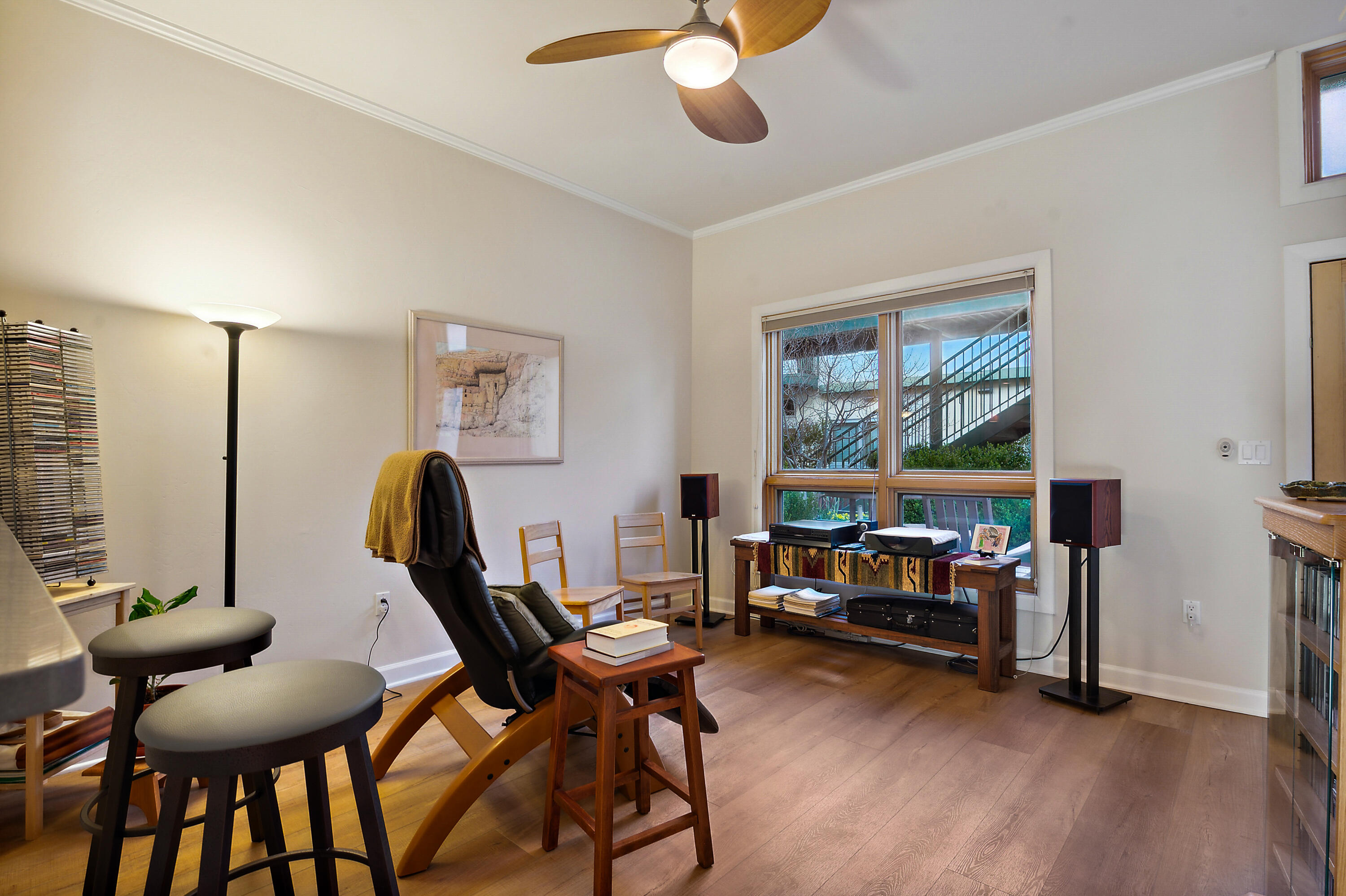 110 Richmond Drive SE 202