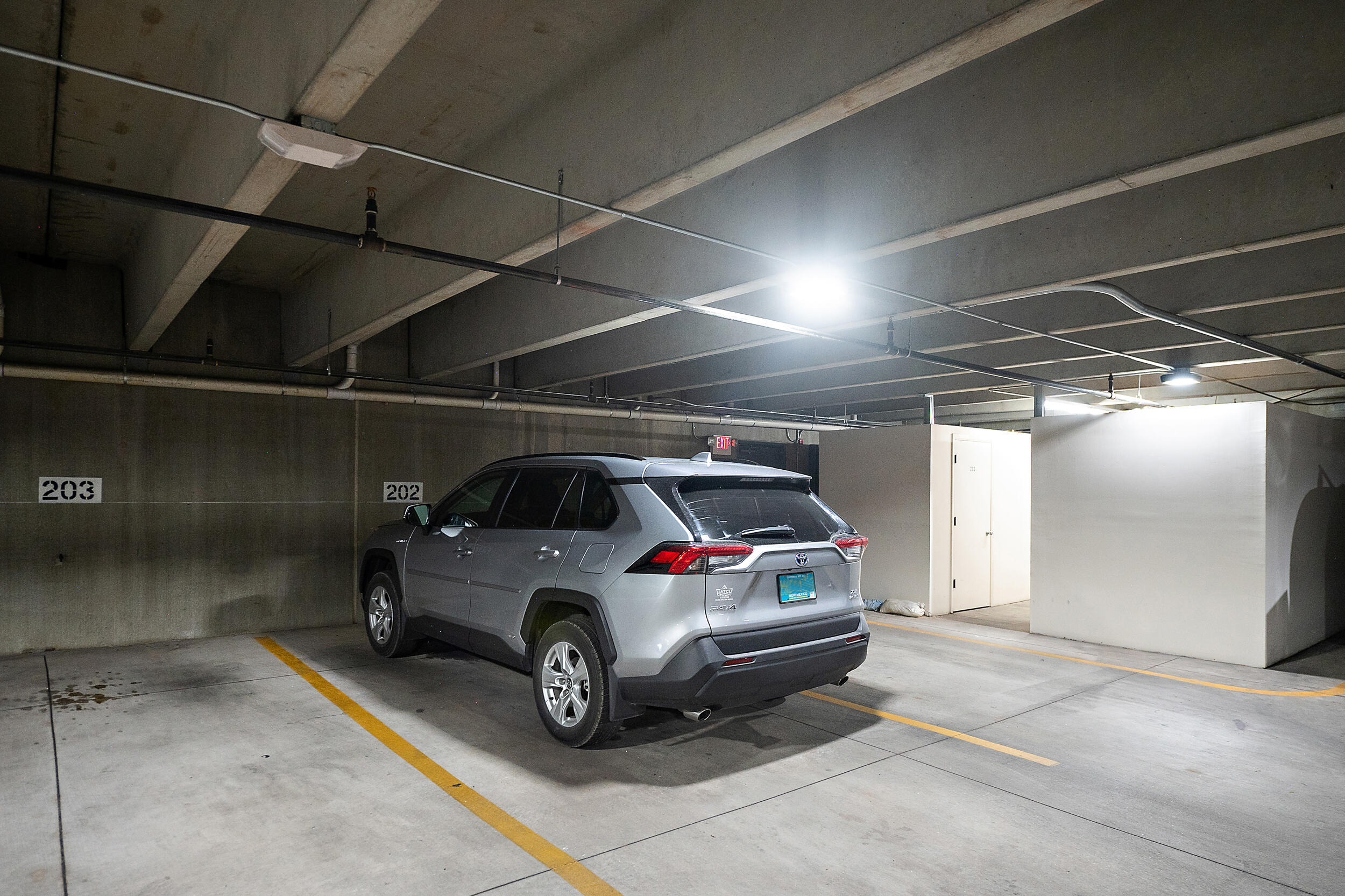 110 Richmond Drive SE 202