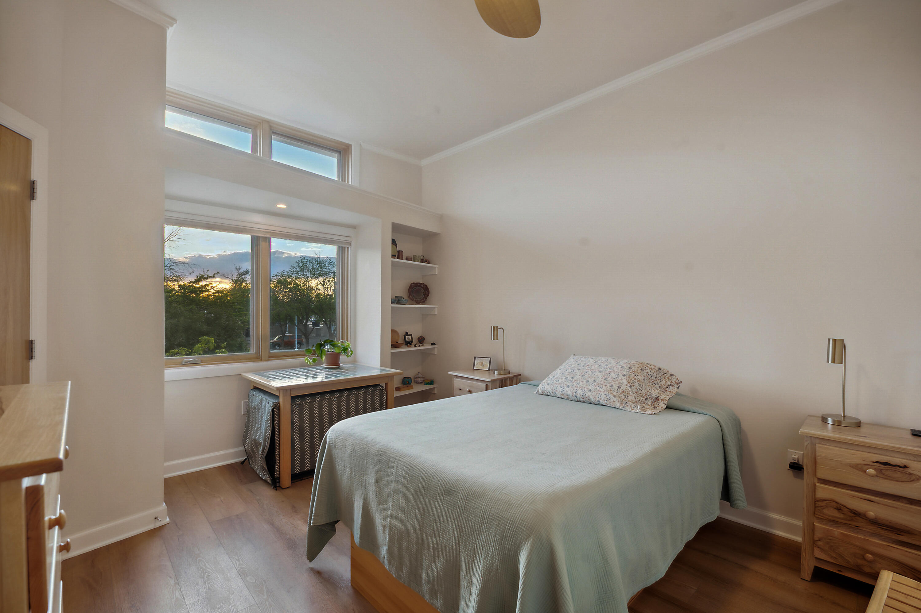 110 Richmond Drive SE 202