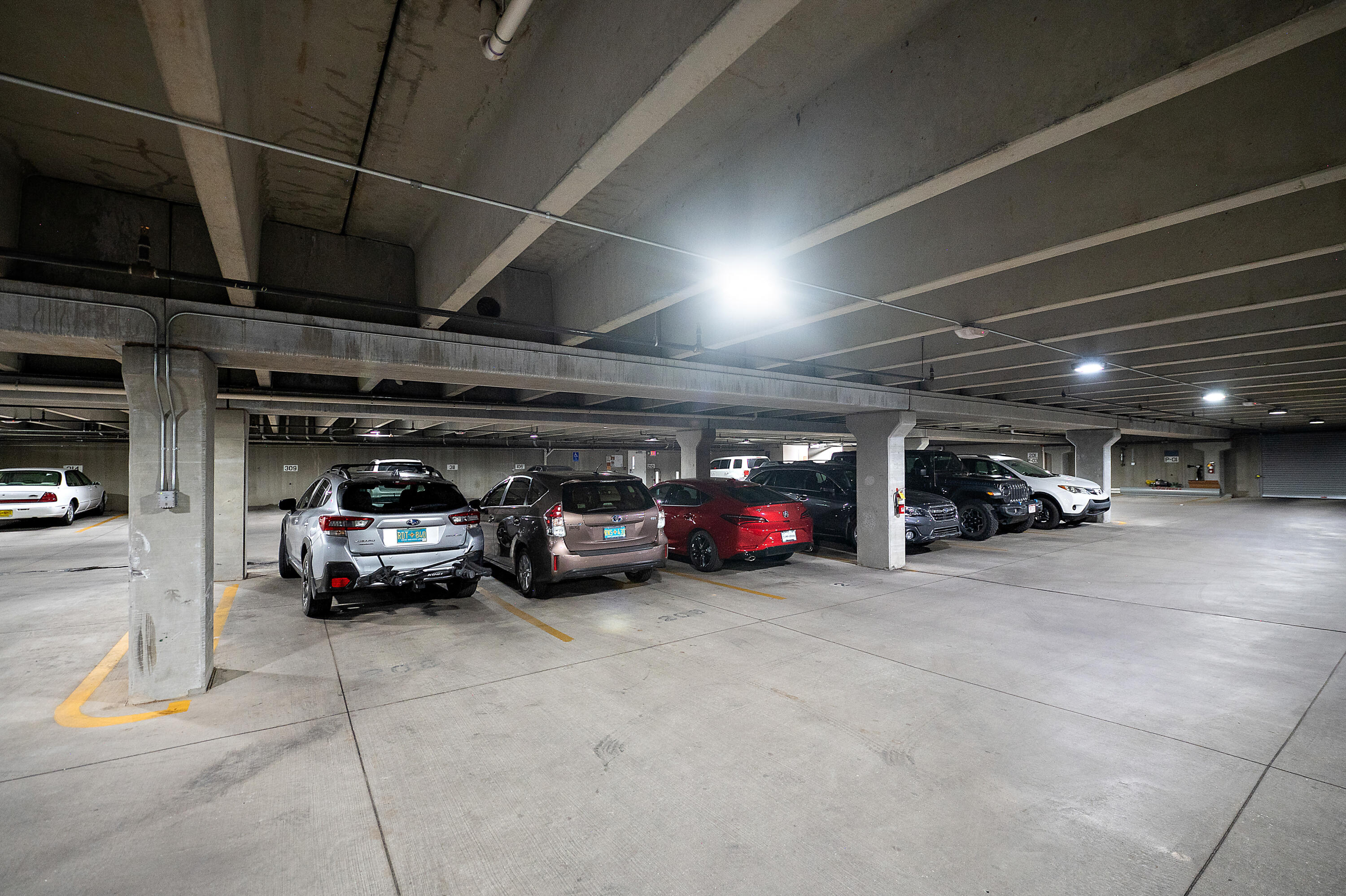 110 Richmond Drive SE 202