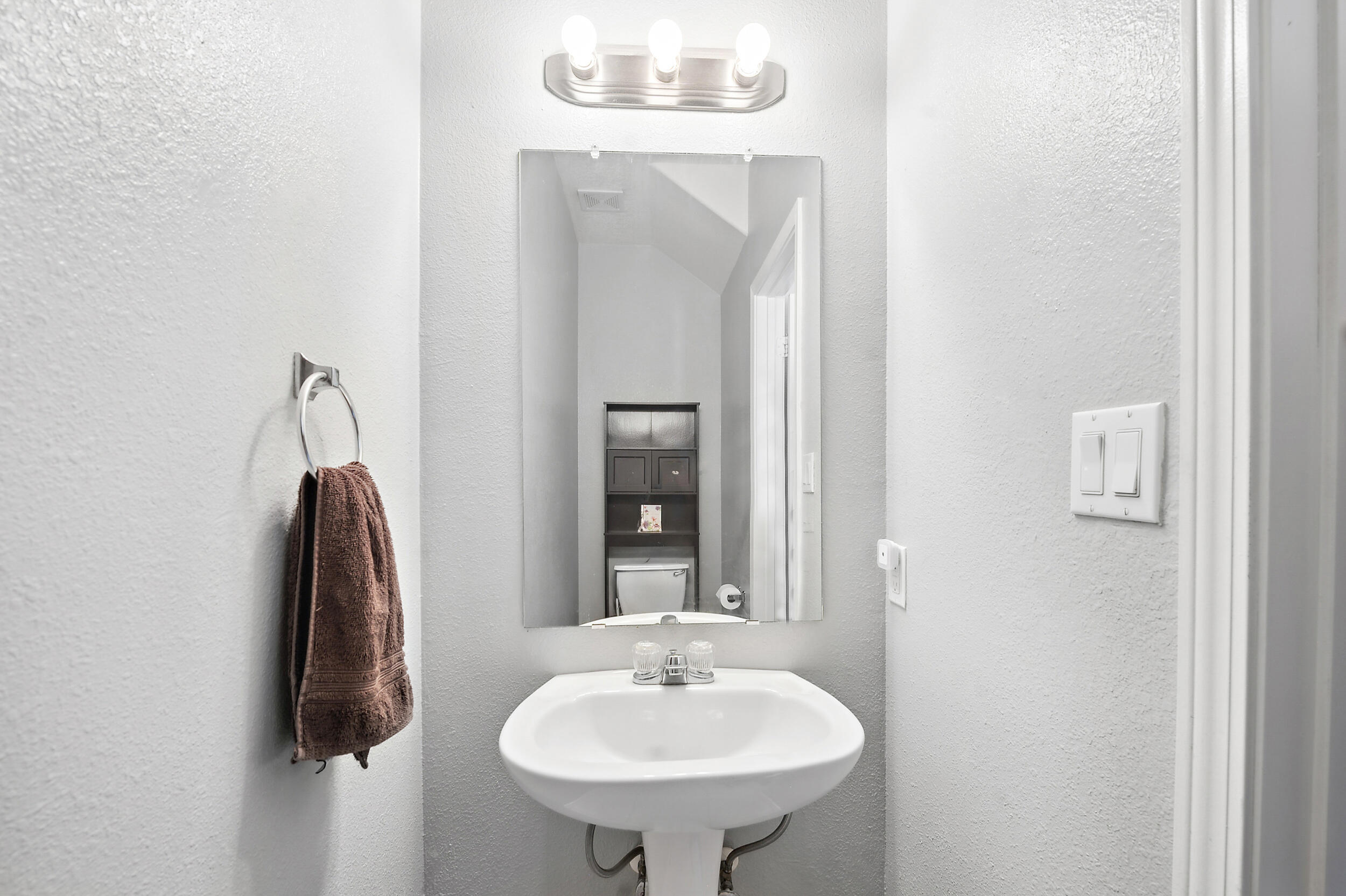 3416 Flat Iron Road NE