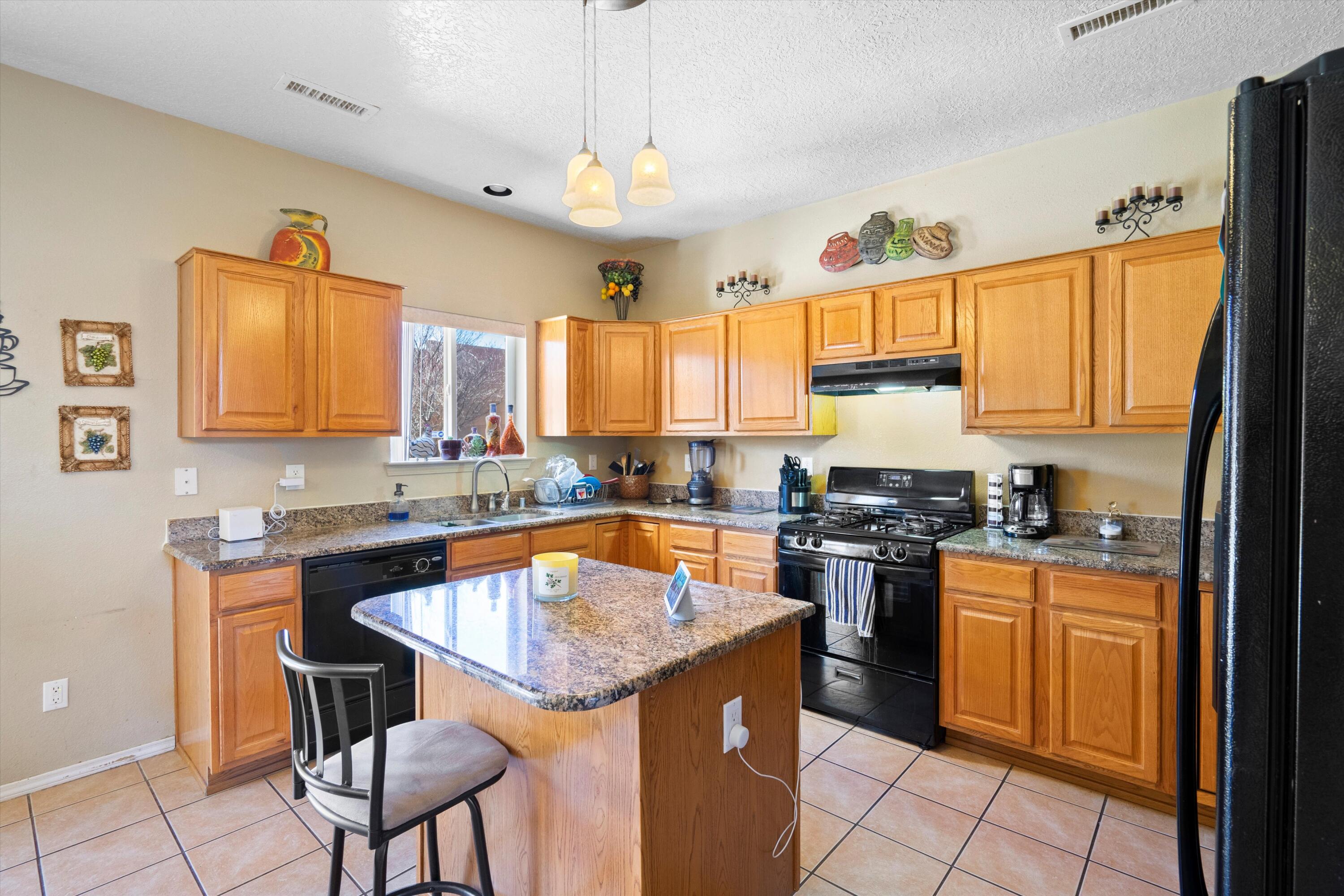 1267 Mirador Loop NE