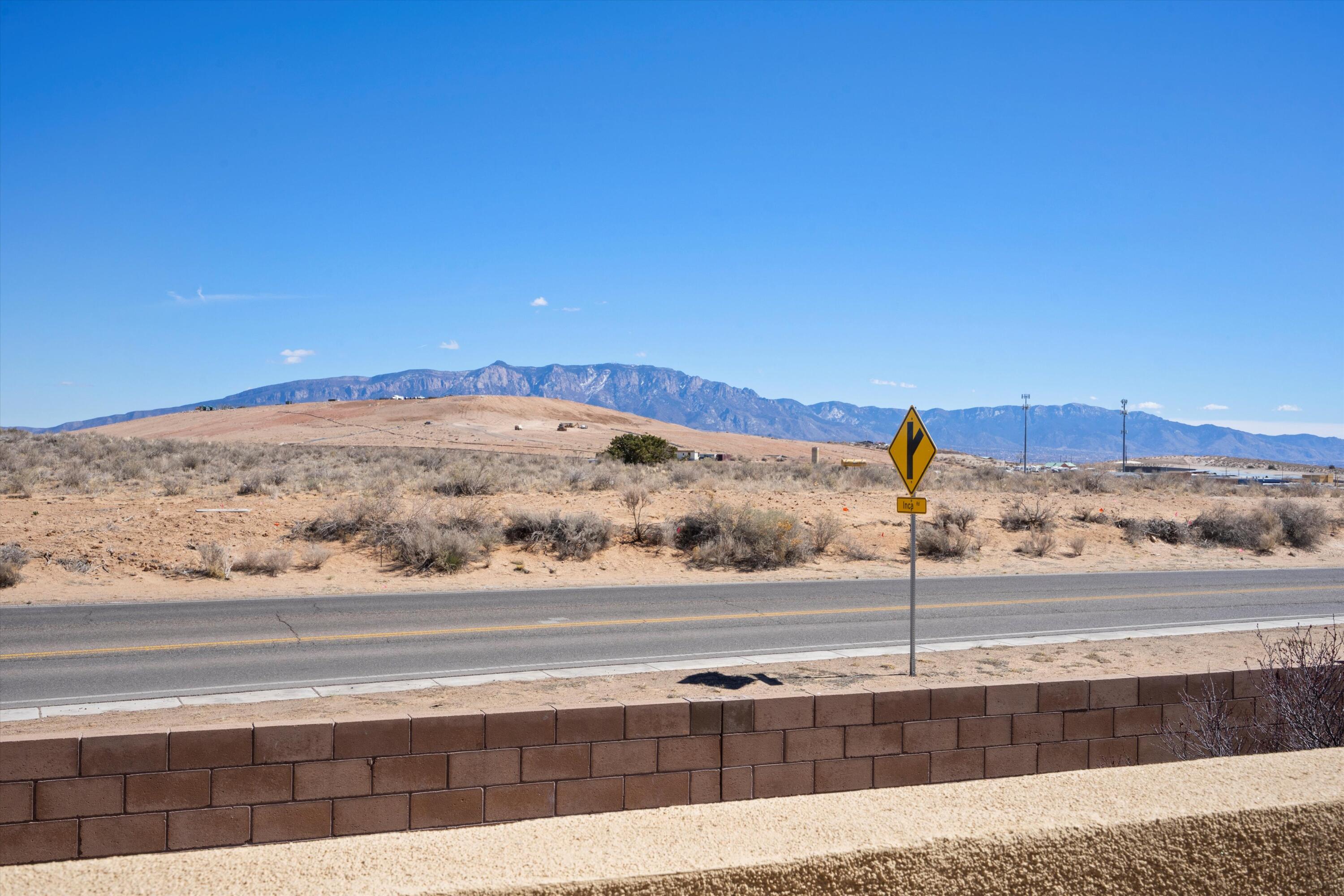 1267 Mirador Loop NE