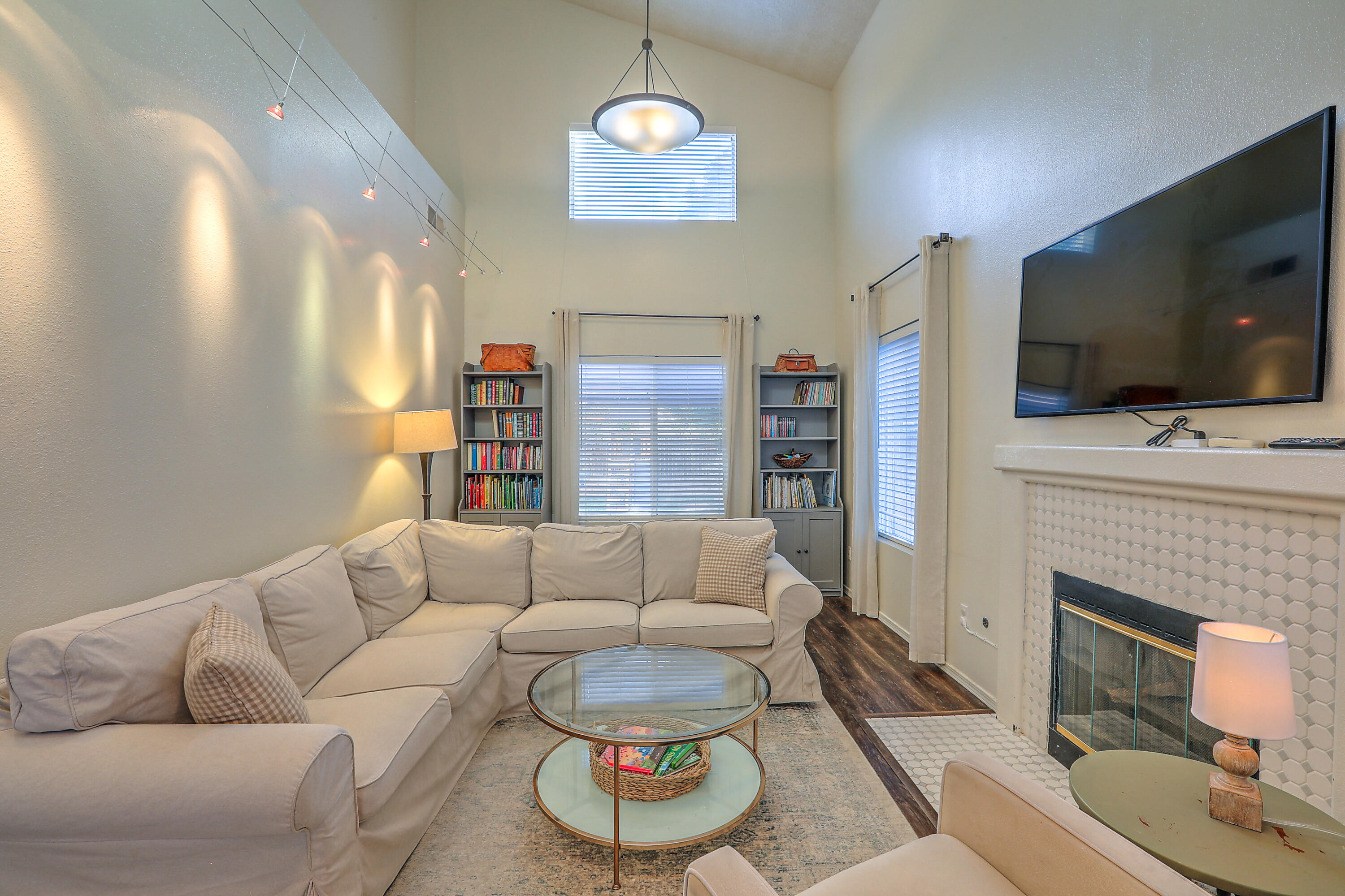 8509 Rancho Santa Fe Place NE