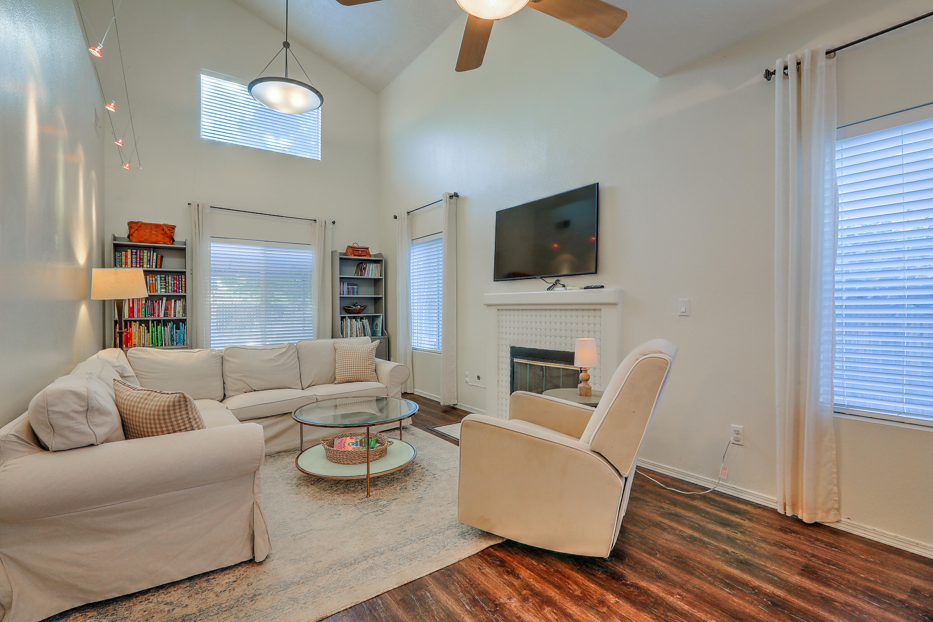 8509 Rancho Santa Fe Place NE