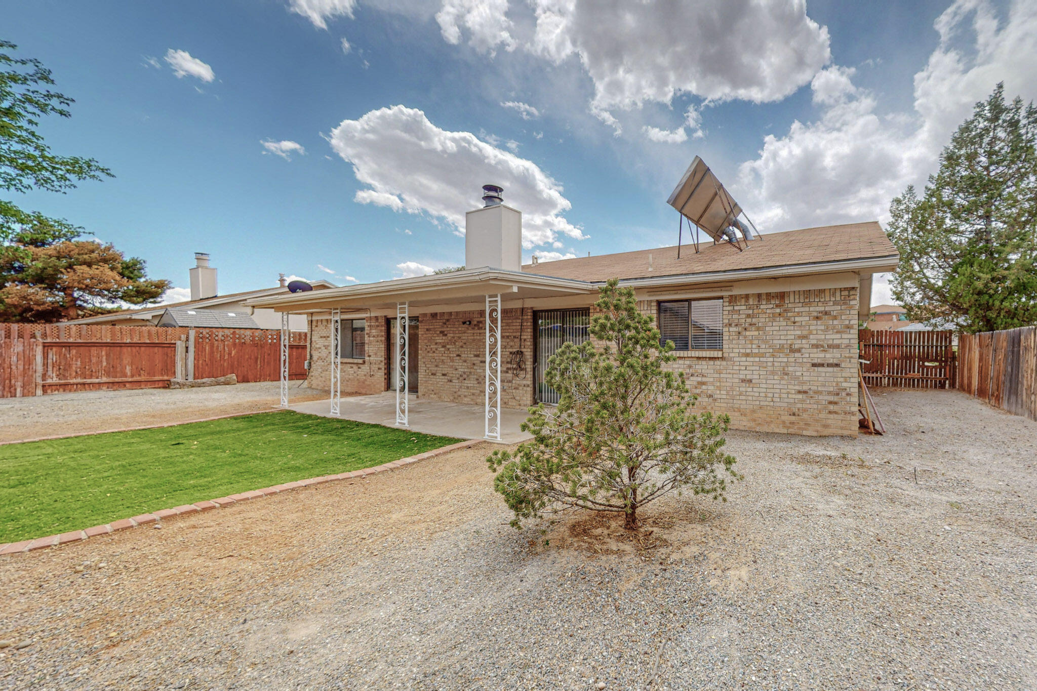 10012 Chantilly Road NW