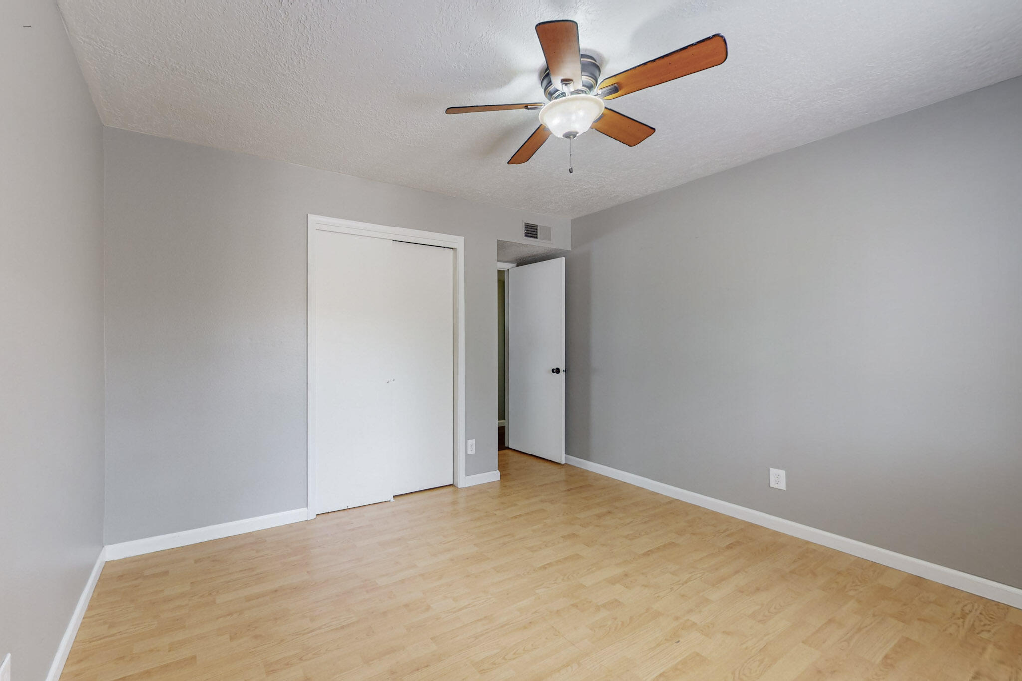 10012 Chantilly Road NW