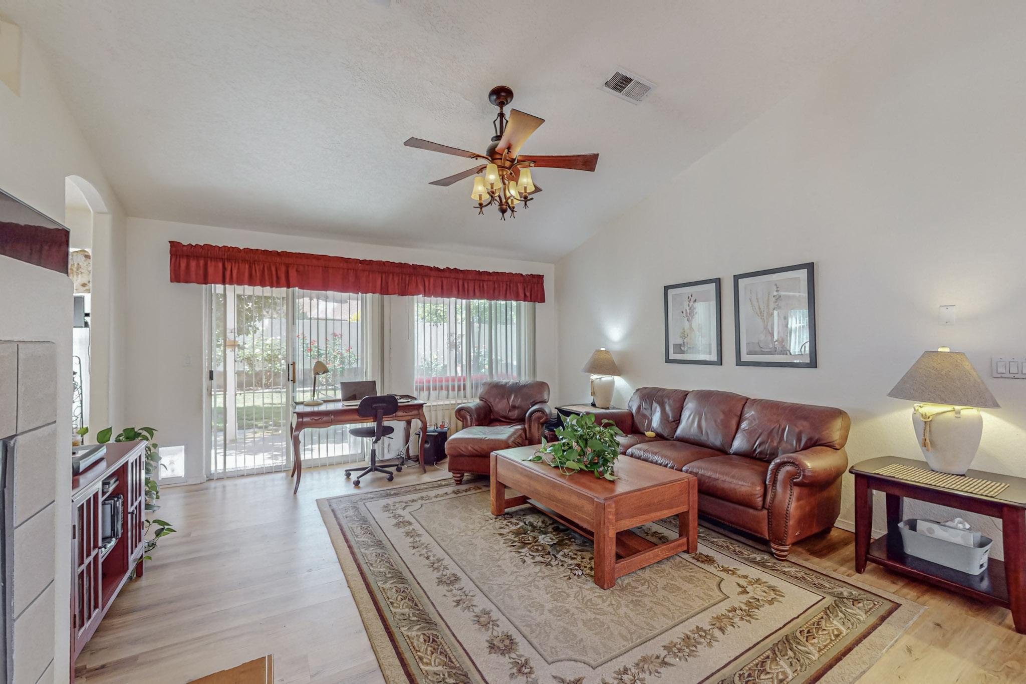 4 Willow Trace