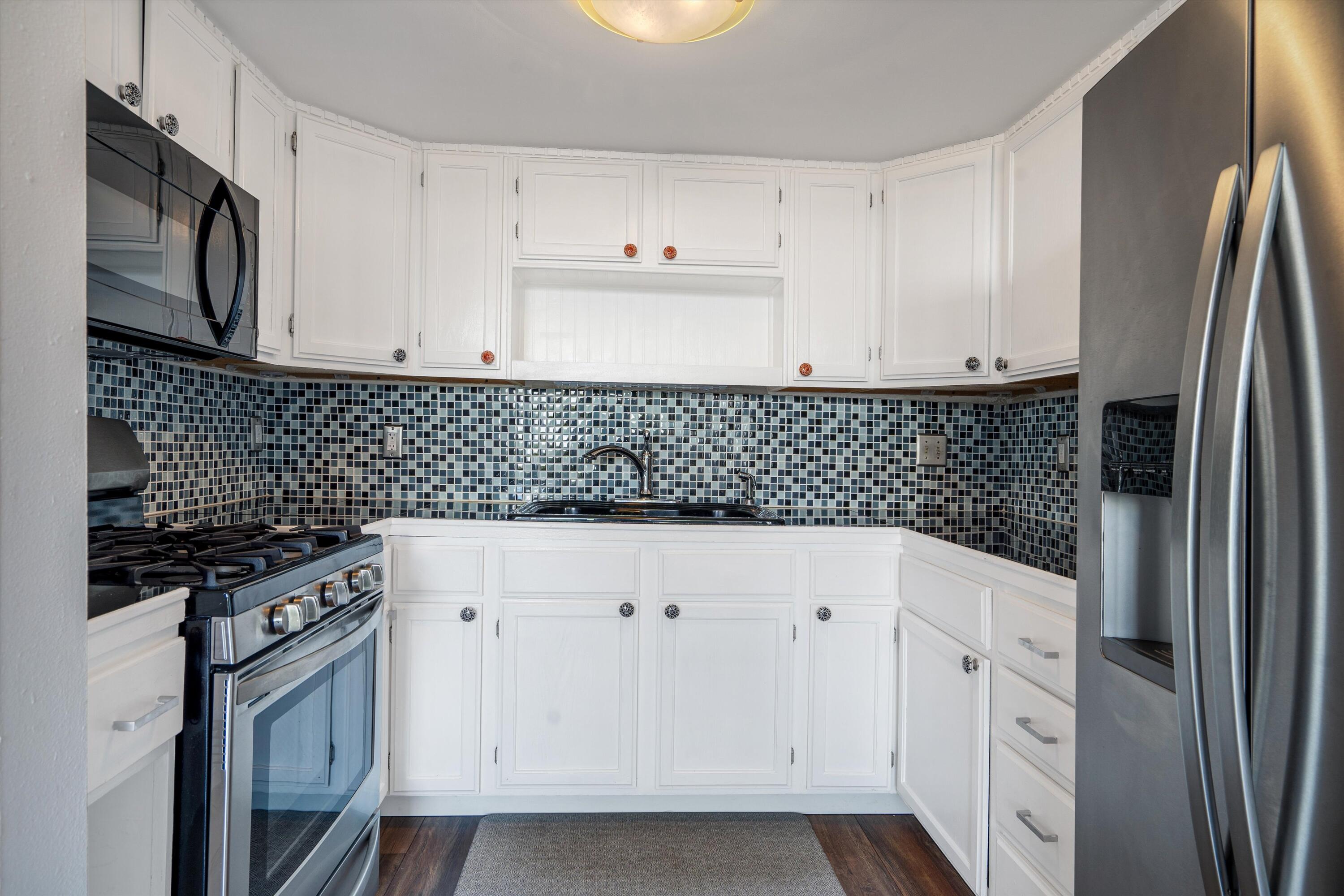 2700 Vista Grande Drive NW 18