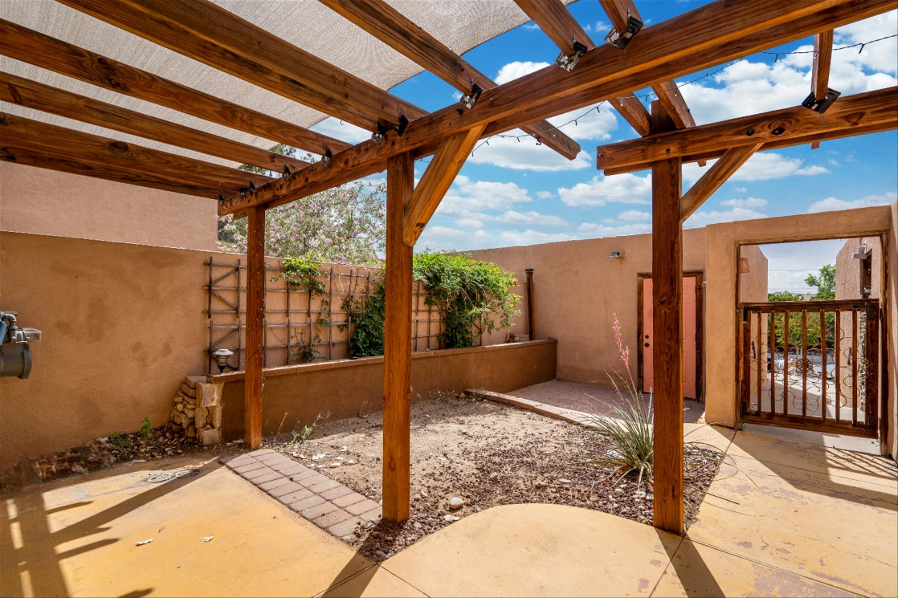 2700 Vista Grande Drive NW 18