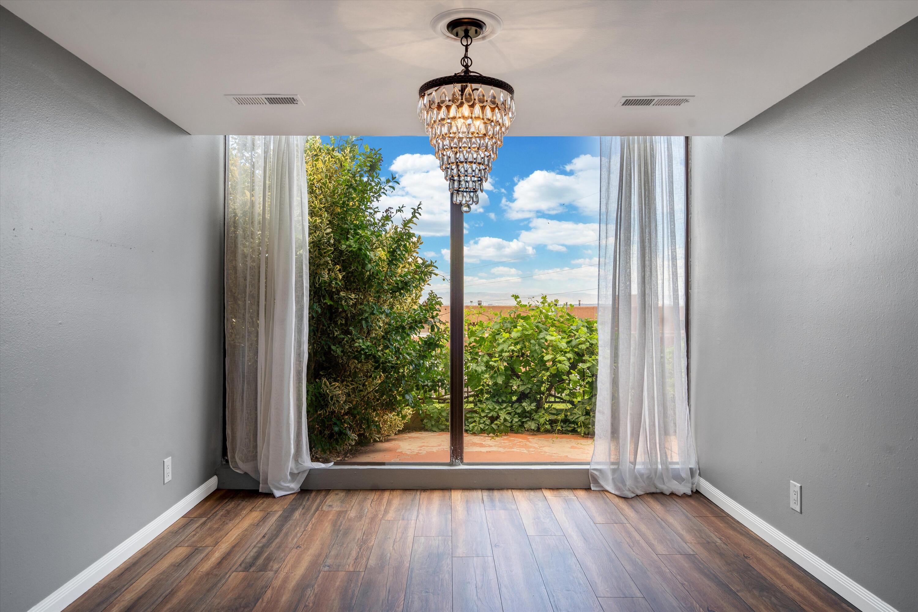 2700 Vista Grande Drive NW 18