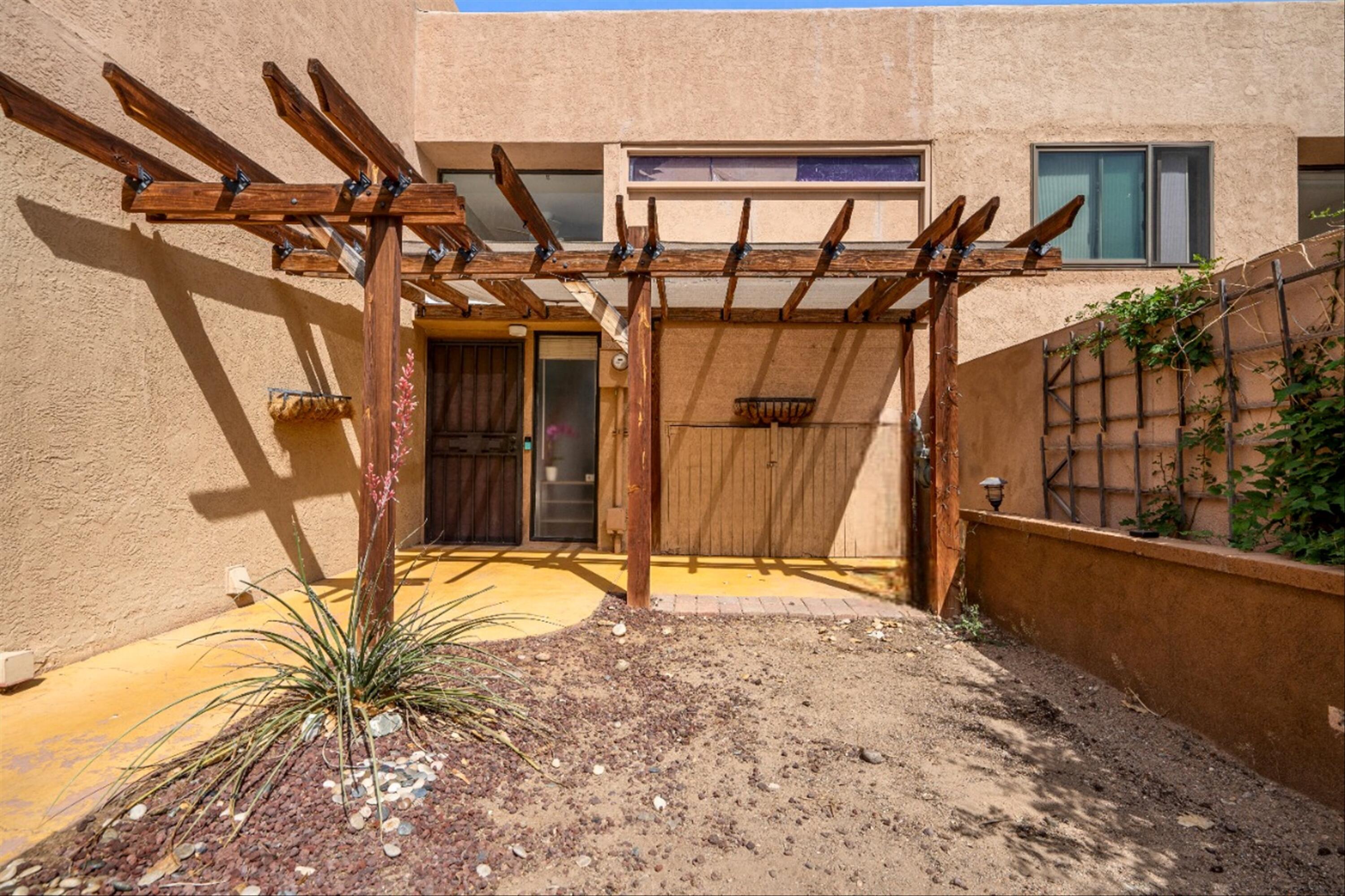 2700 Vista Grande Drive NW 18