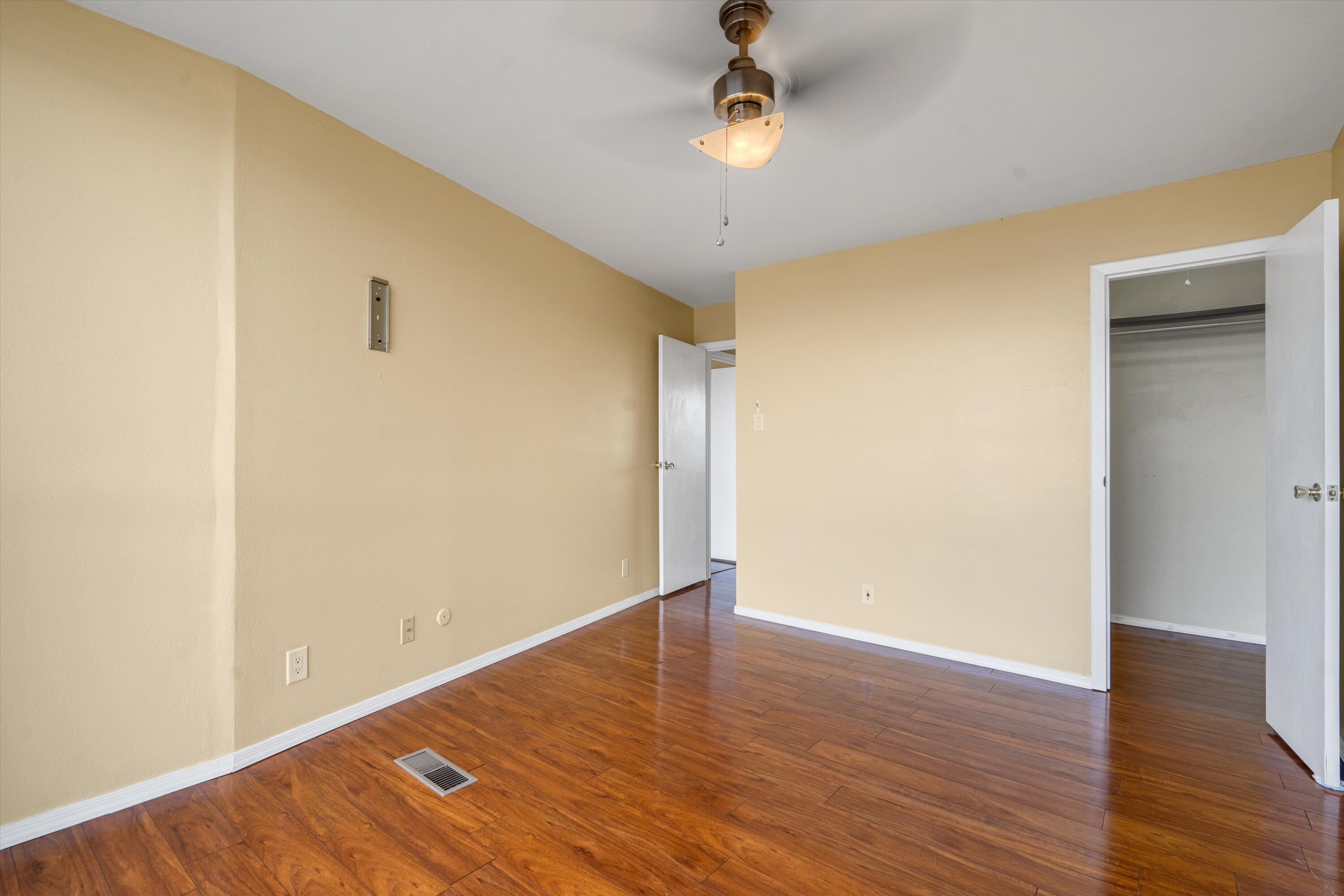 2700 Vista Grande Drive NW 18