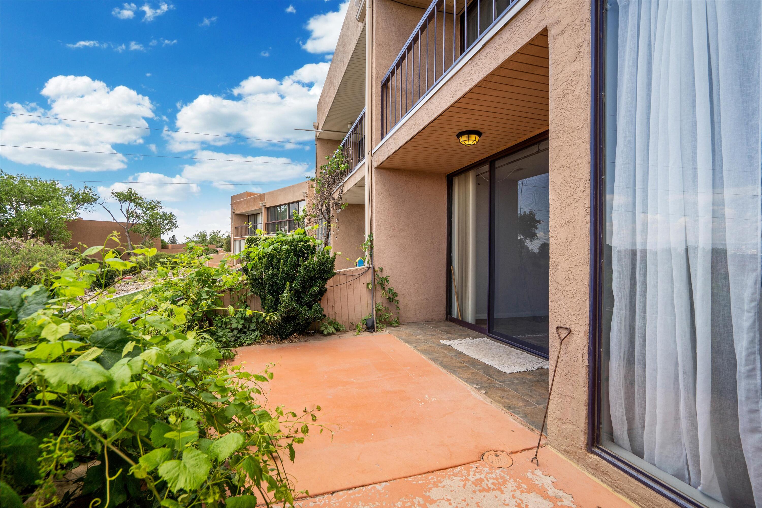 2700 Vista Grande Drive NW 18