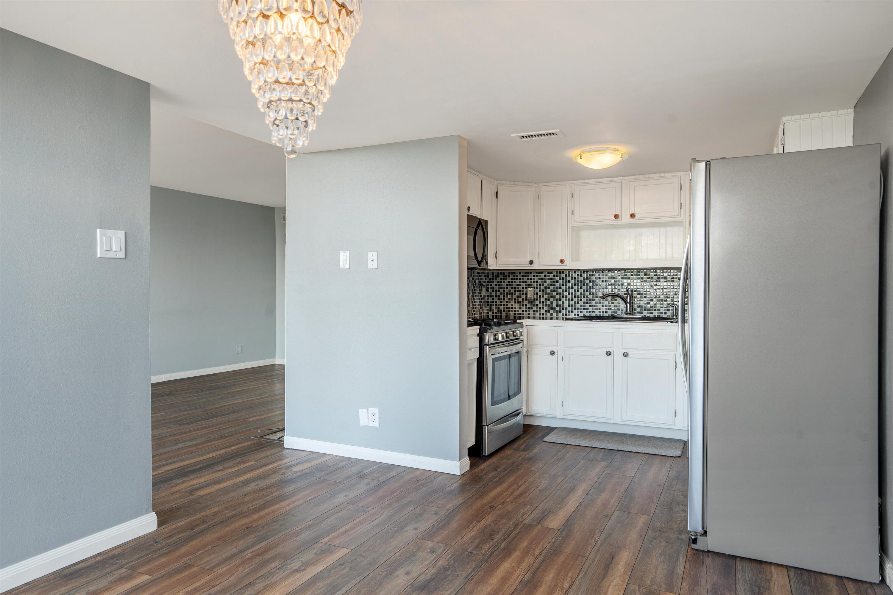 2700 Vista Grande Drive NW 18