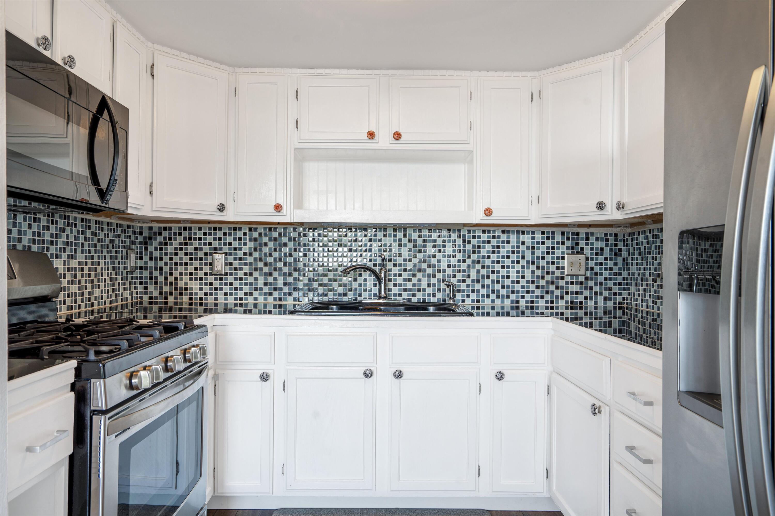 2700 Vista Grande Drive NW 18