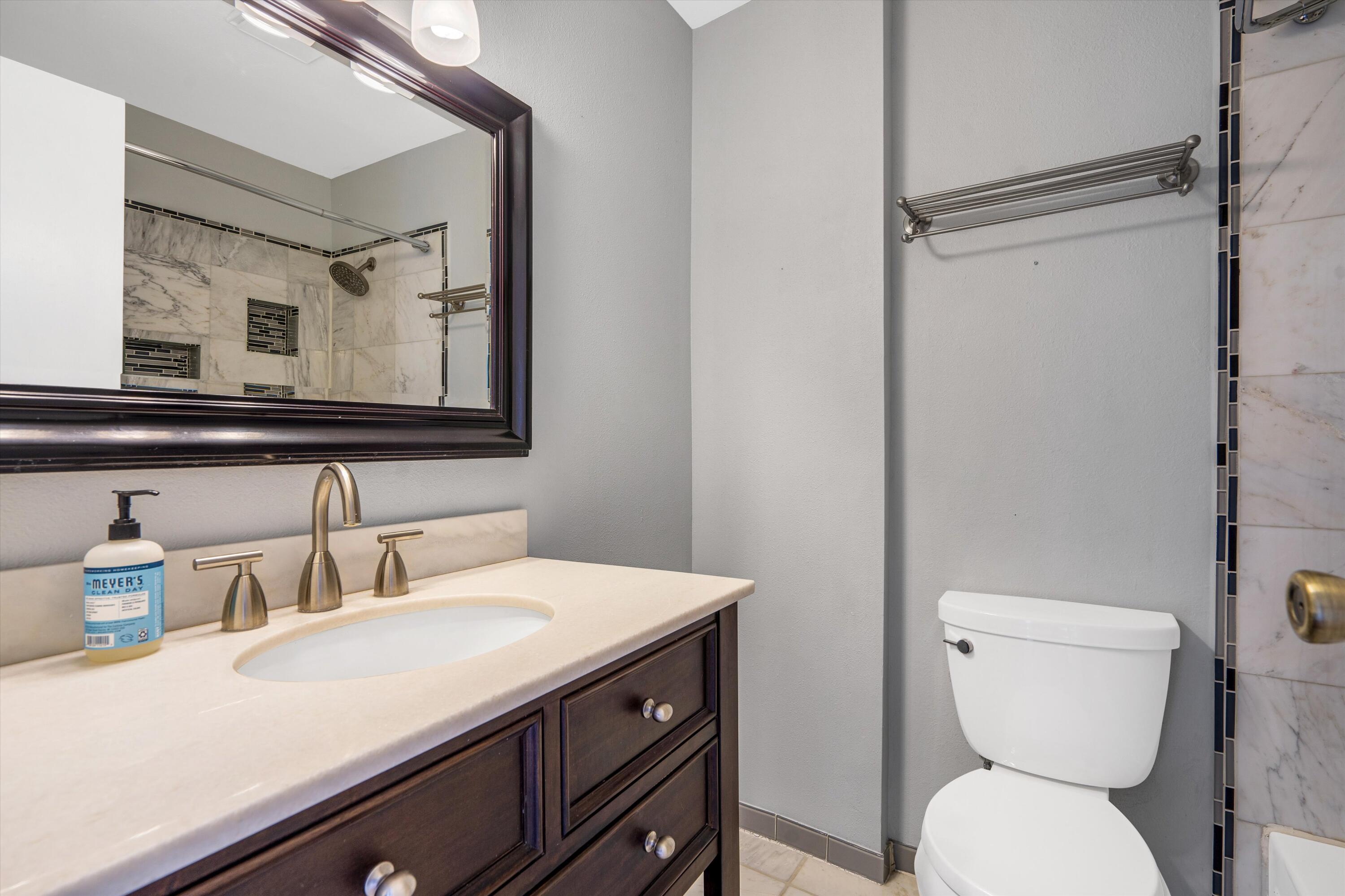 2700 Vista Grande Drive NW 18