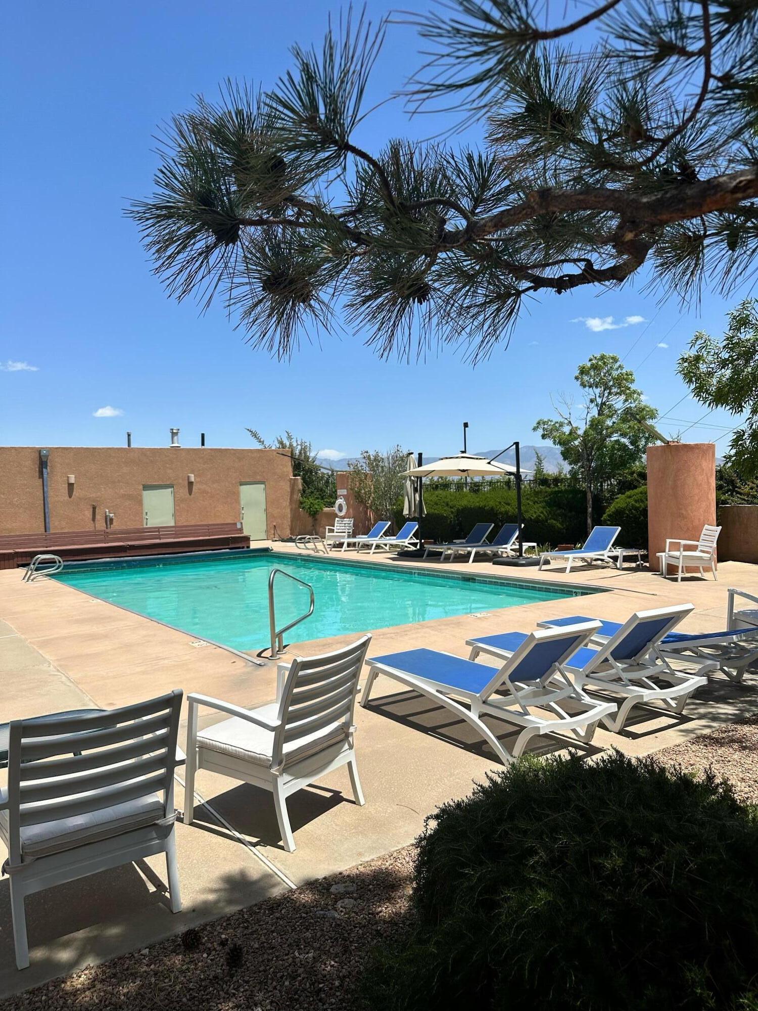 2700 Vista Grande Drive NW 18