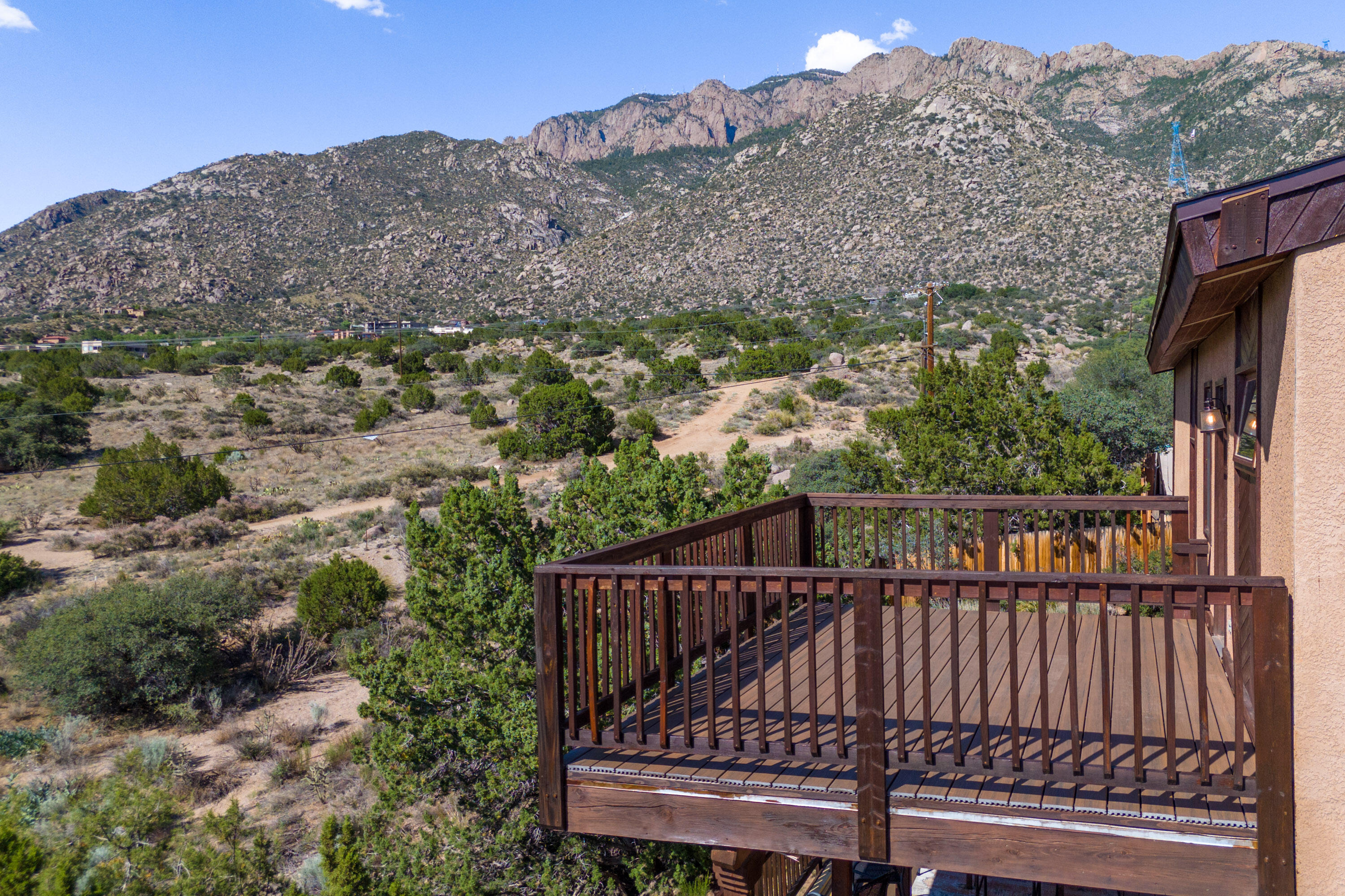 33 Cedar Hill Place NE