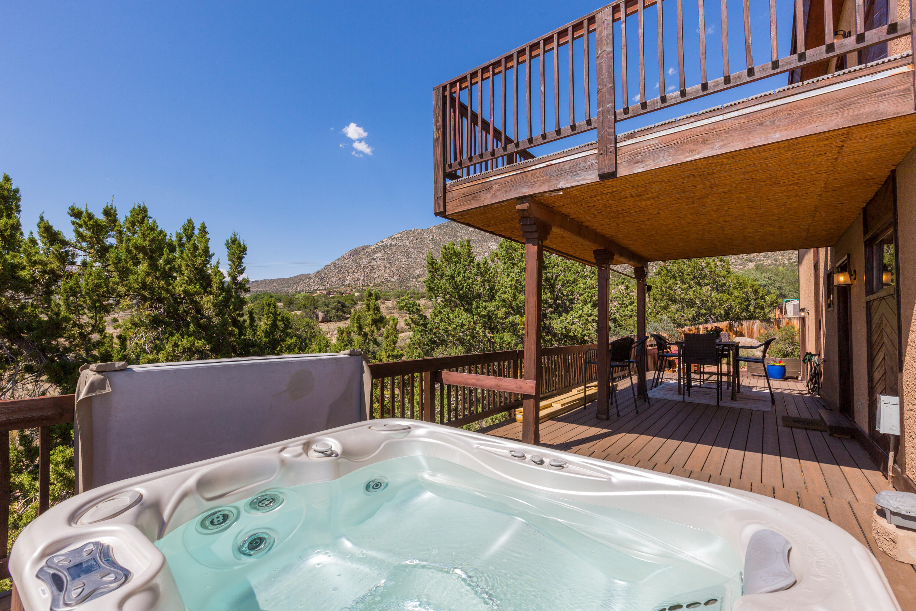 33 Cedar Hill Place NE