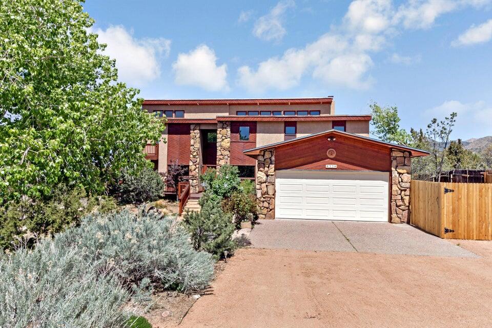 33 Cedar Hill Place NE