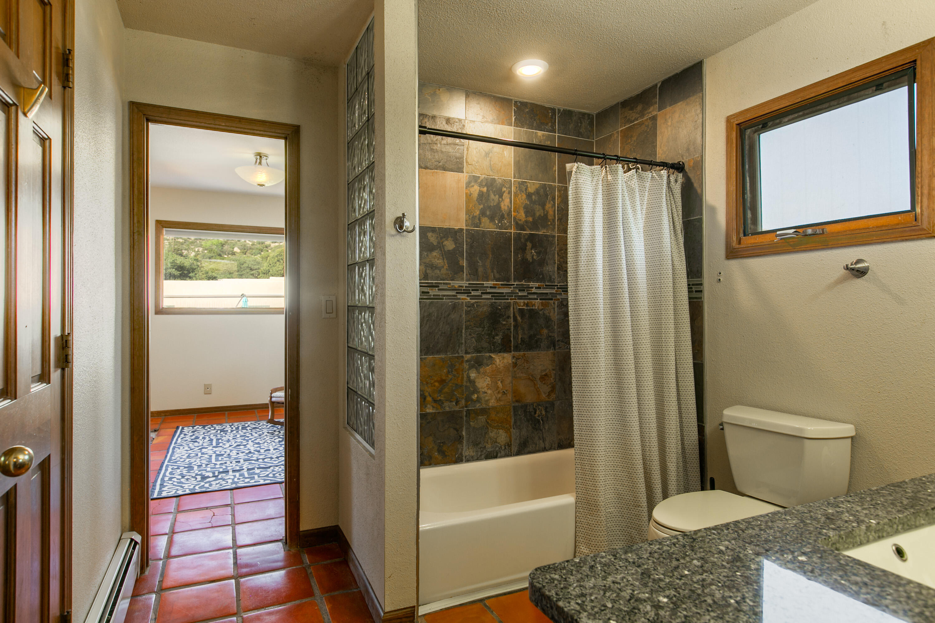 33 Cedar Hill Place NE