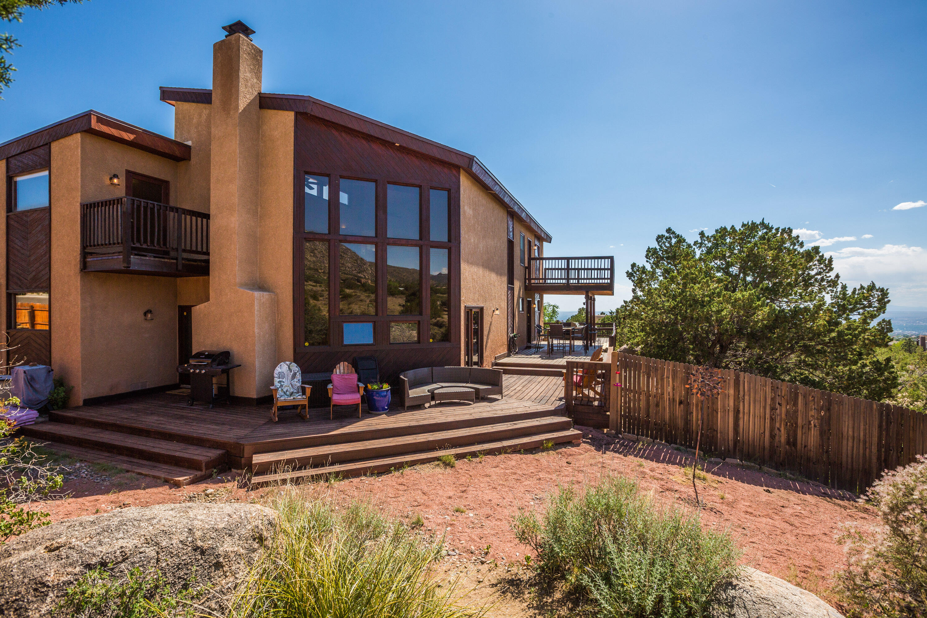 33 Cedar Hill Place NE