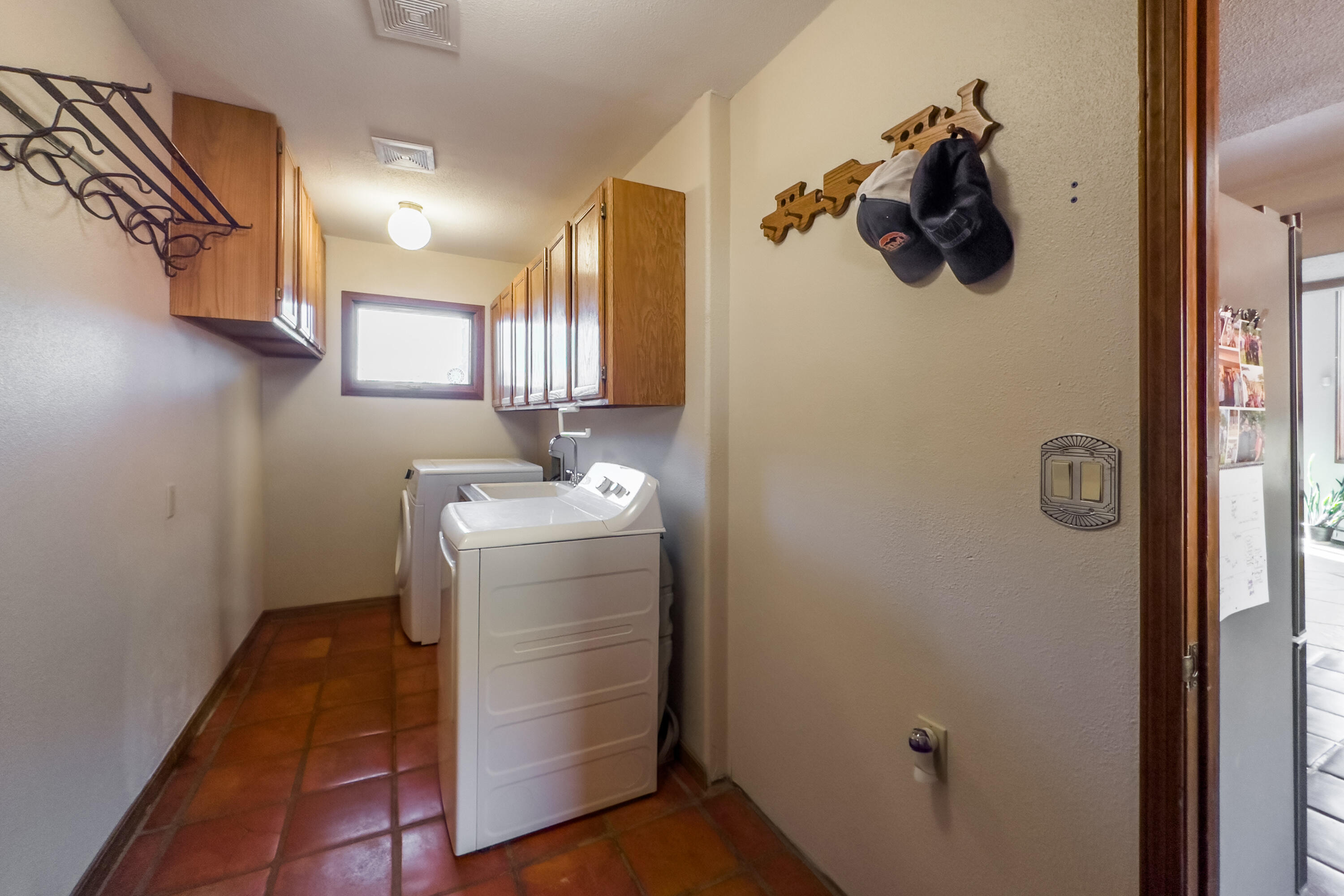 33 Cedar Hill Place NE