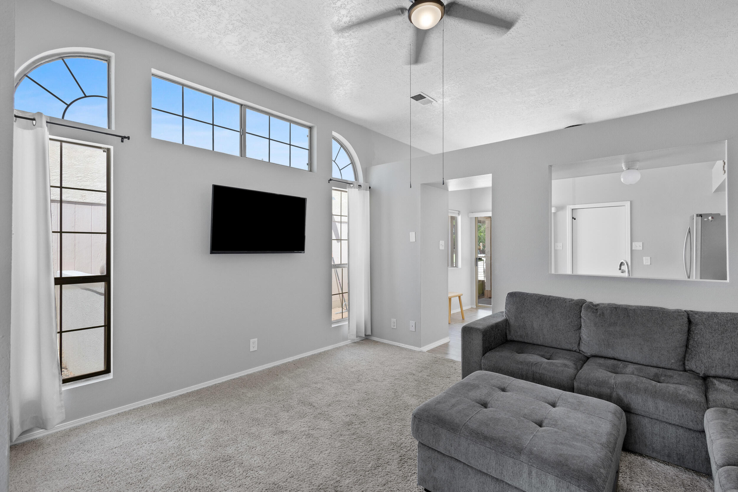 1705 Skyview Circle NE