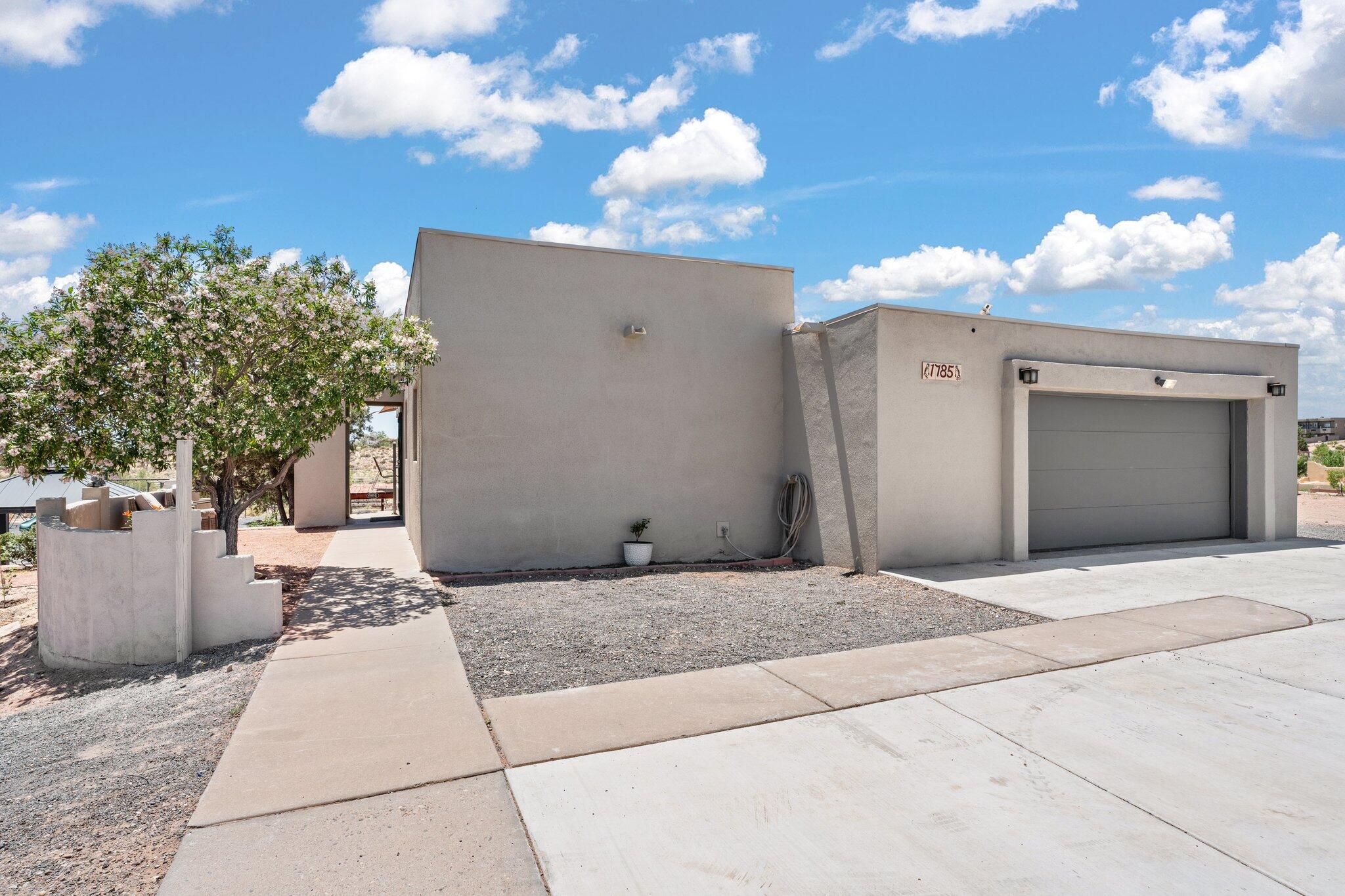 1785 Galicia Court NE