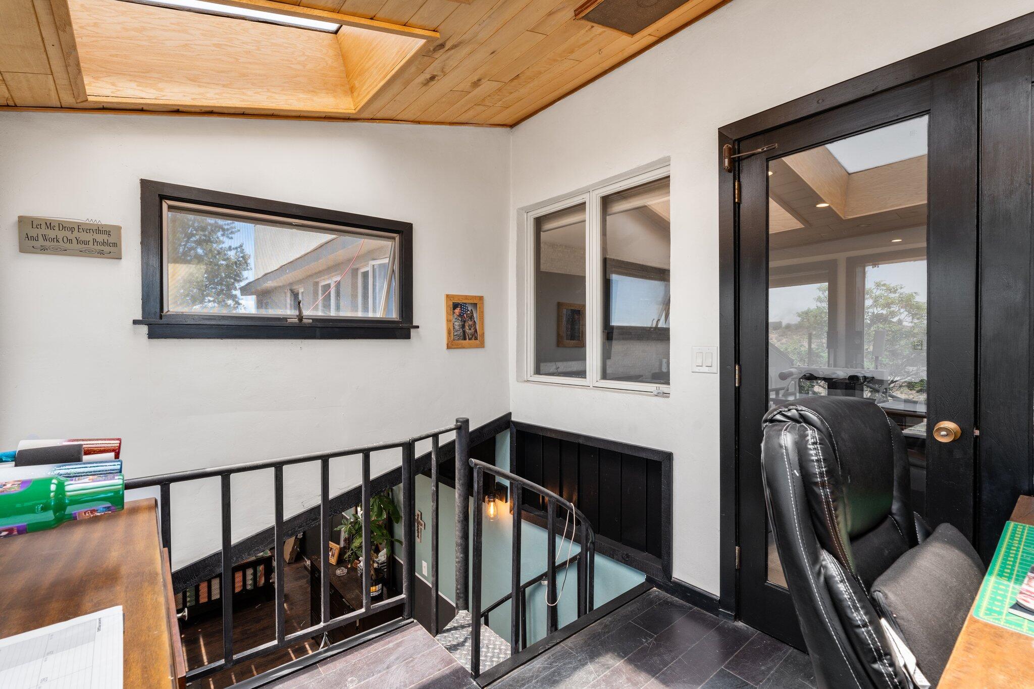 1785 Galicia Court NE