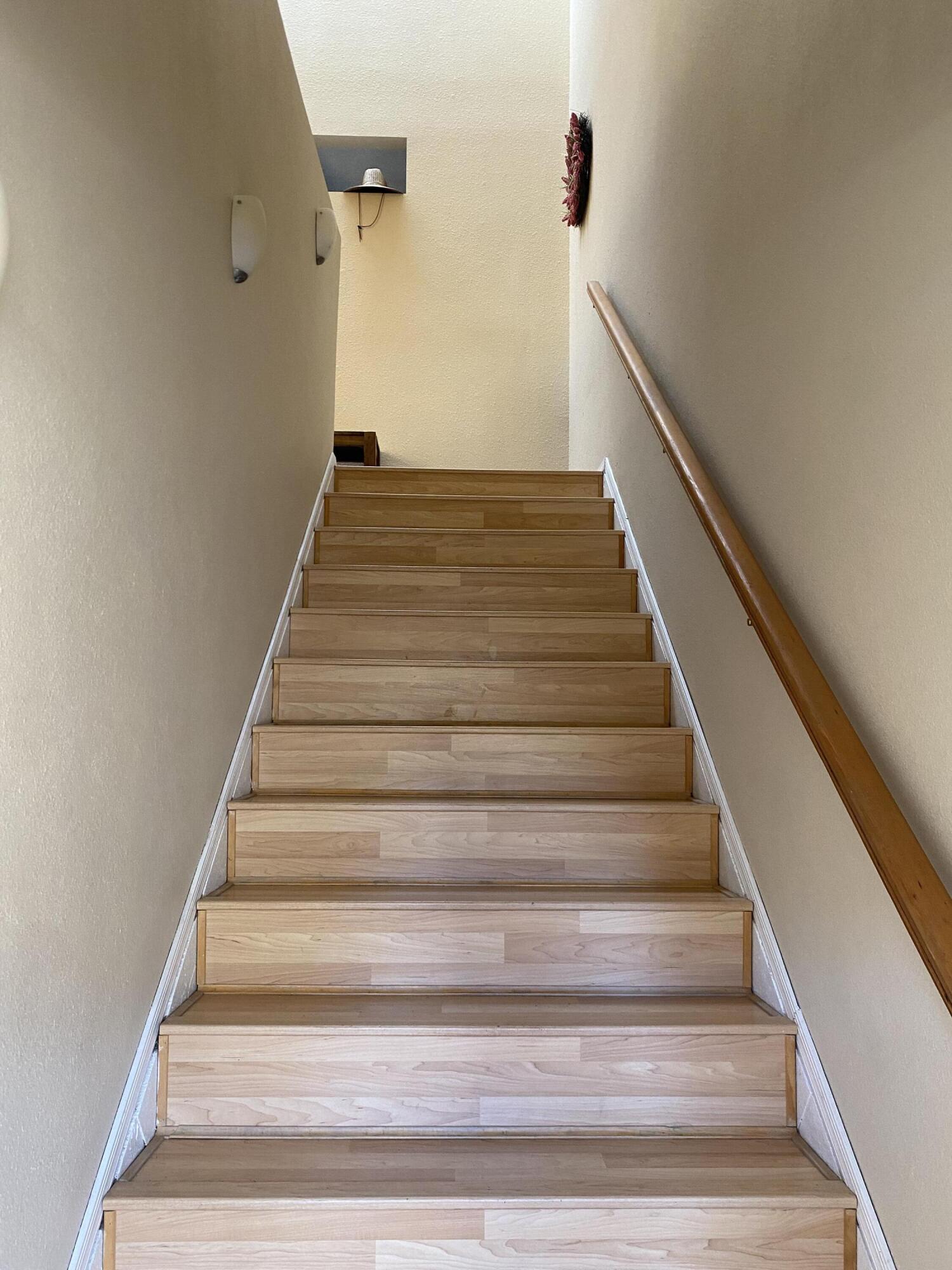 13254 Candelaria Road NE